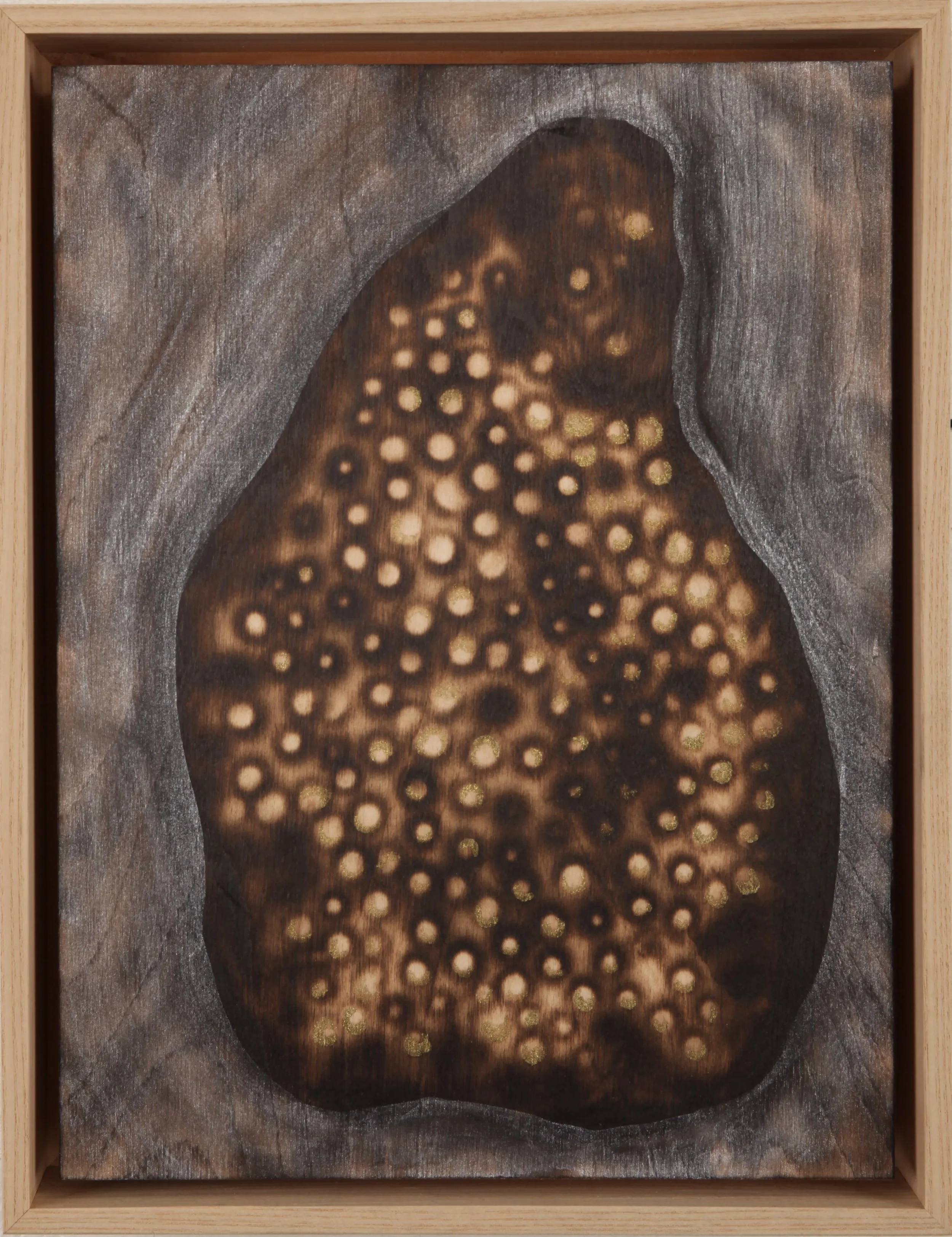 Fecund Nebula
Fire, metallic pigment
12 x 9”