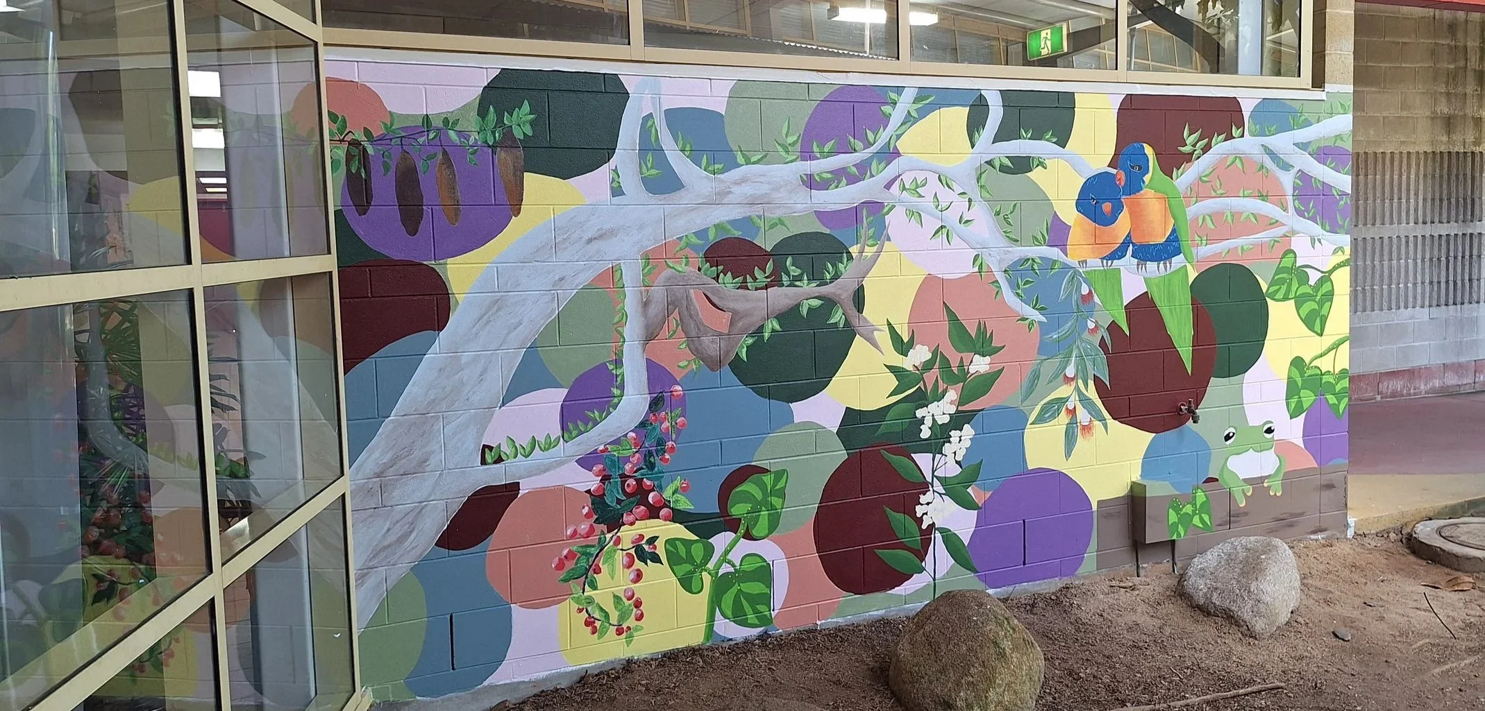 Assisted with mural painting. Design by Kyra Malone