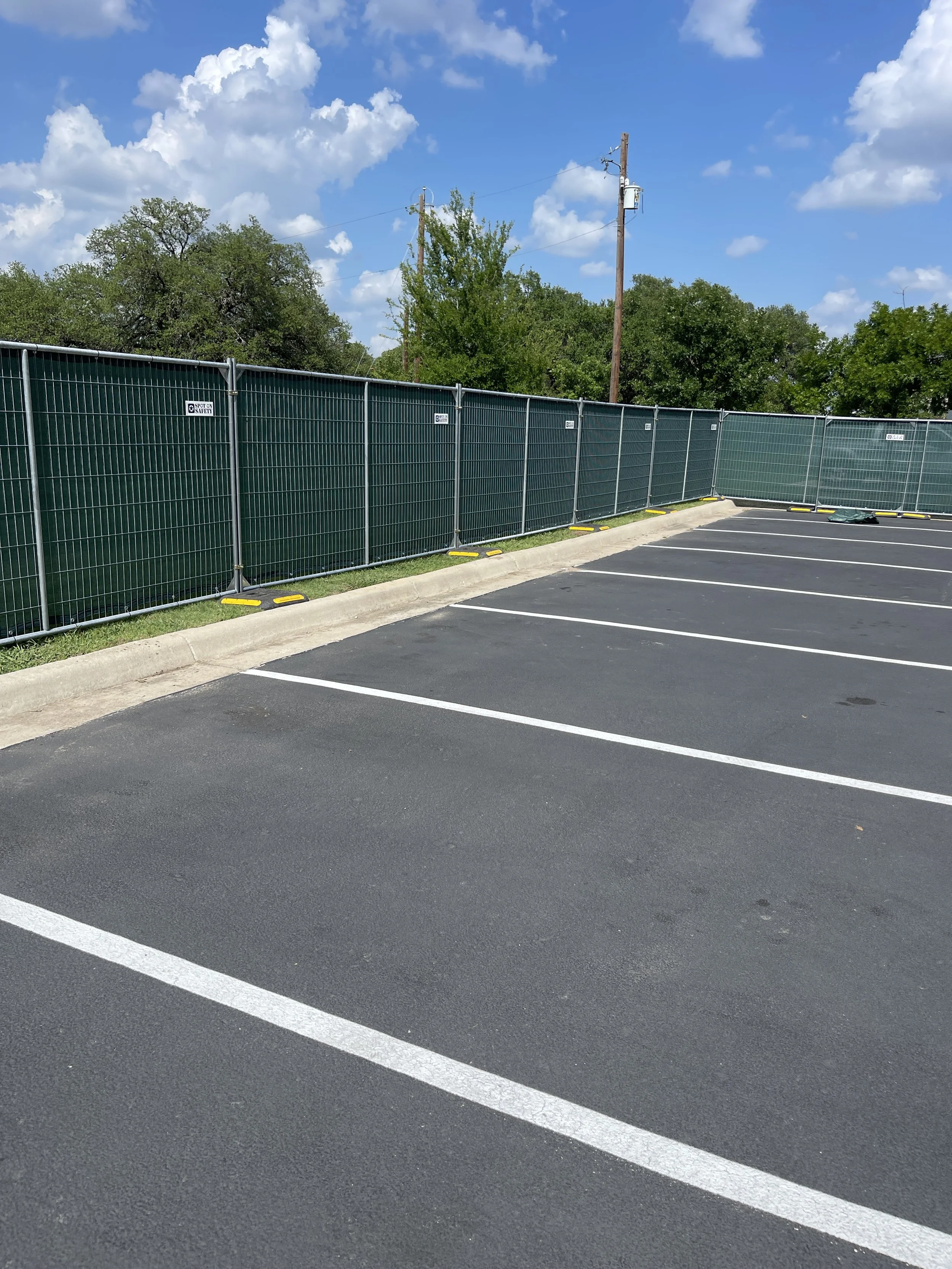 Temporary fencing spot on safety.JPG