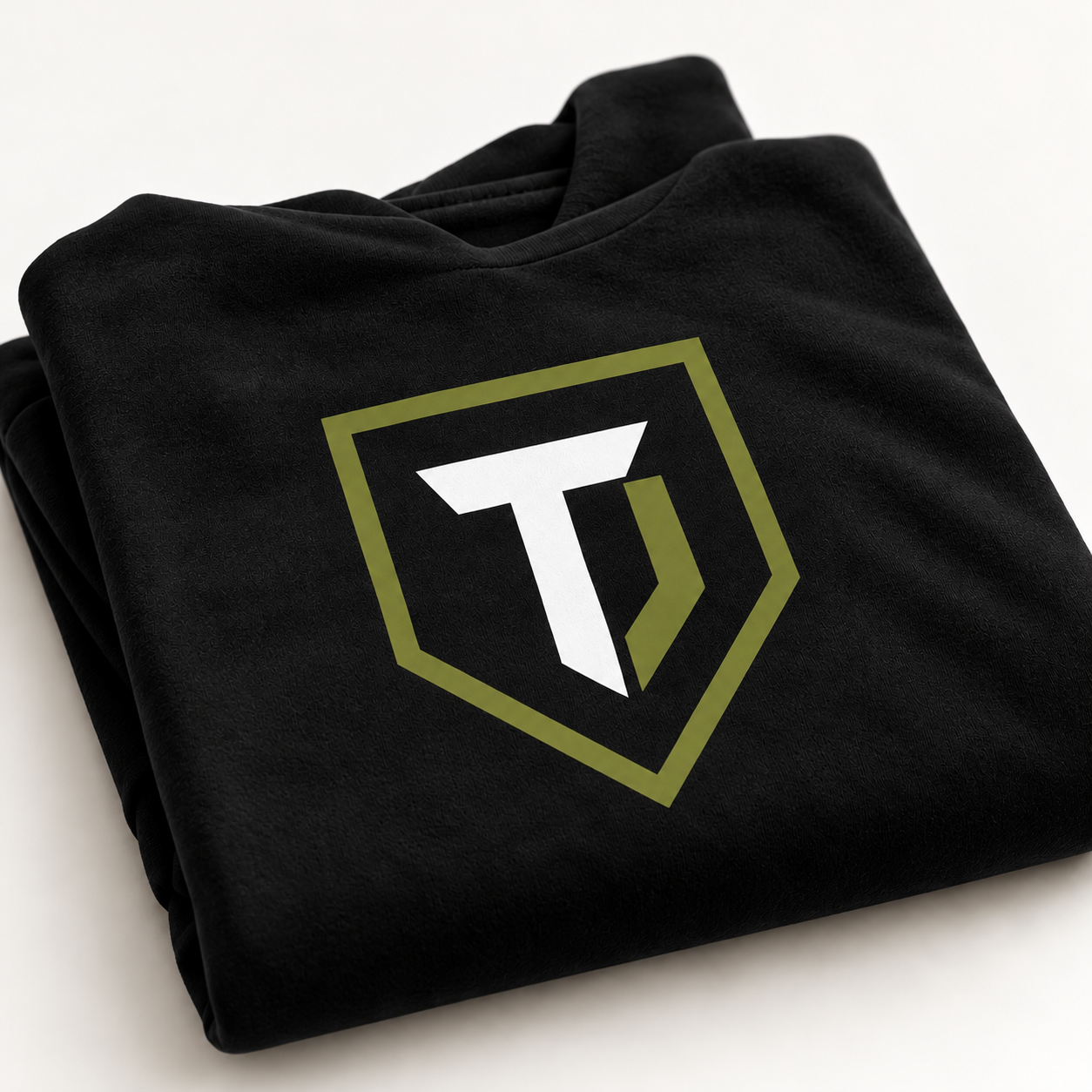 Hoodie noir au logo géométrique olive et blanc.png