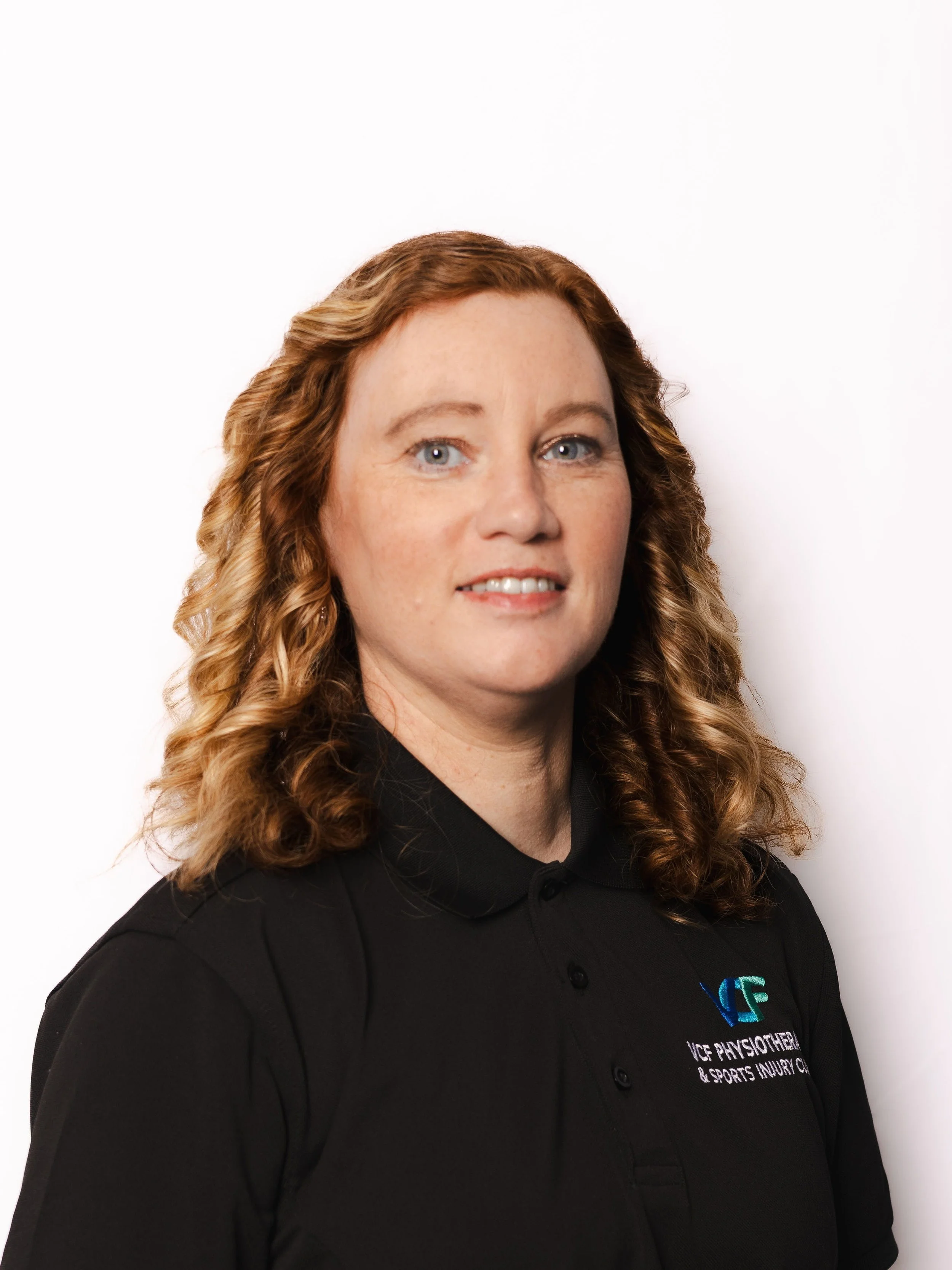 Portrait of Dr Vivienne Dascanio, founder and consultant physiotherapist