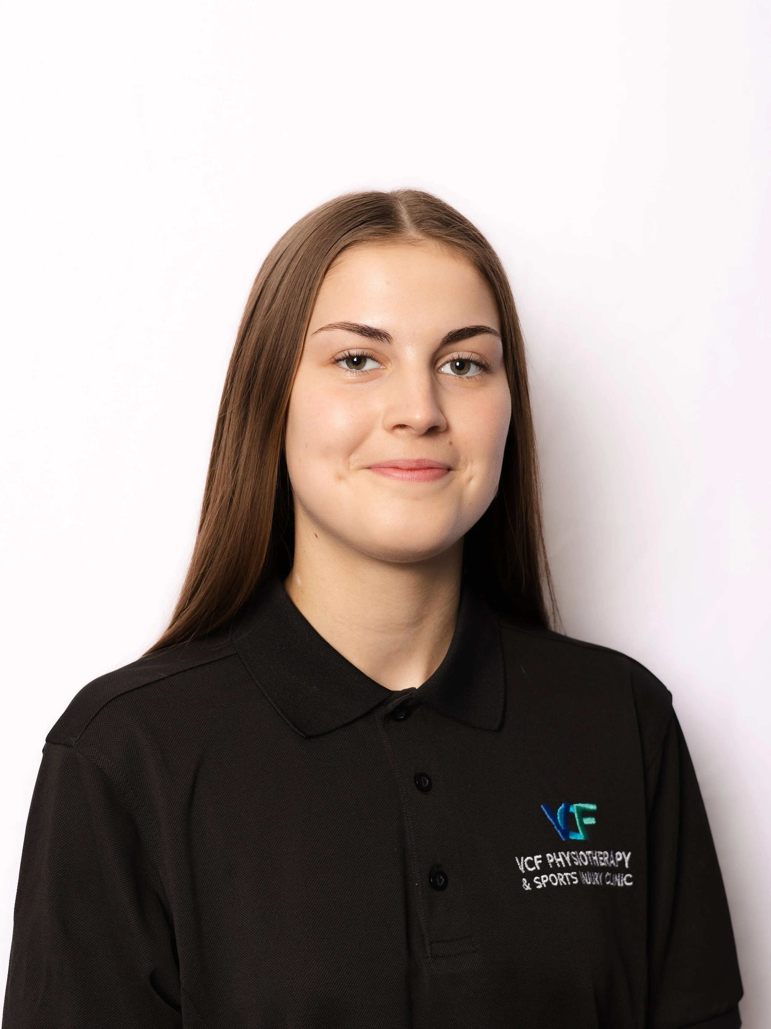 Portrait of Olivia Smith, physiotherapy technician and 4th year apprentice