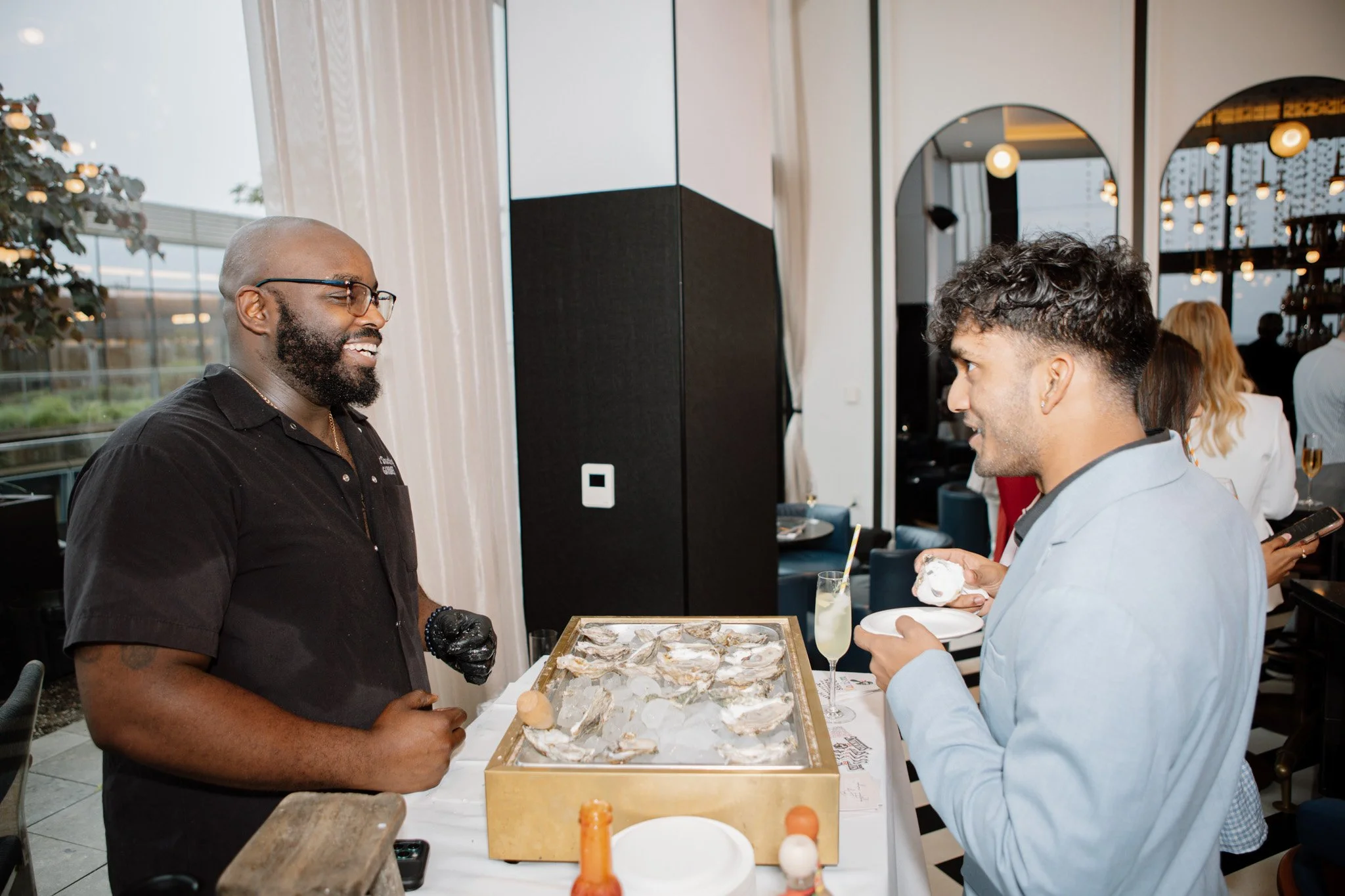 how many oysters per person for a party
how much does oyster catering cost
best oysters for beginners
Chesapeake oysters vs Gulf oysters
how to shuck oysters safely
oyster catering checklist
what to serve with oysters at a party
how to plan a raw bar