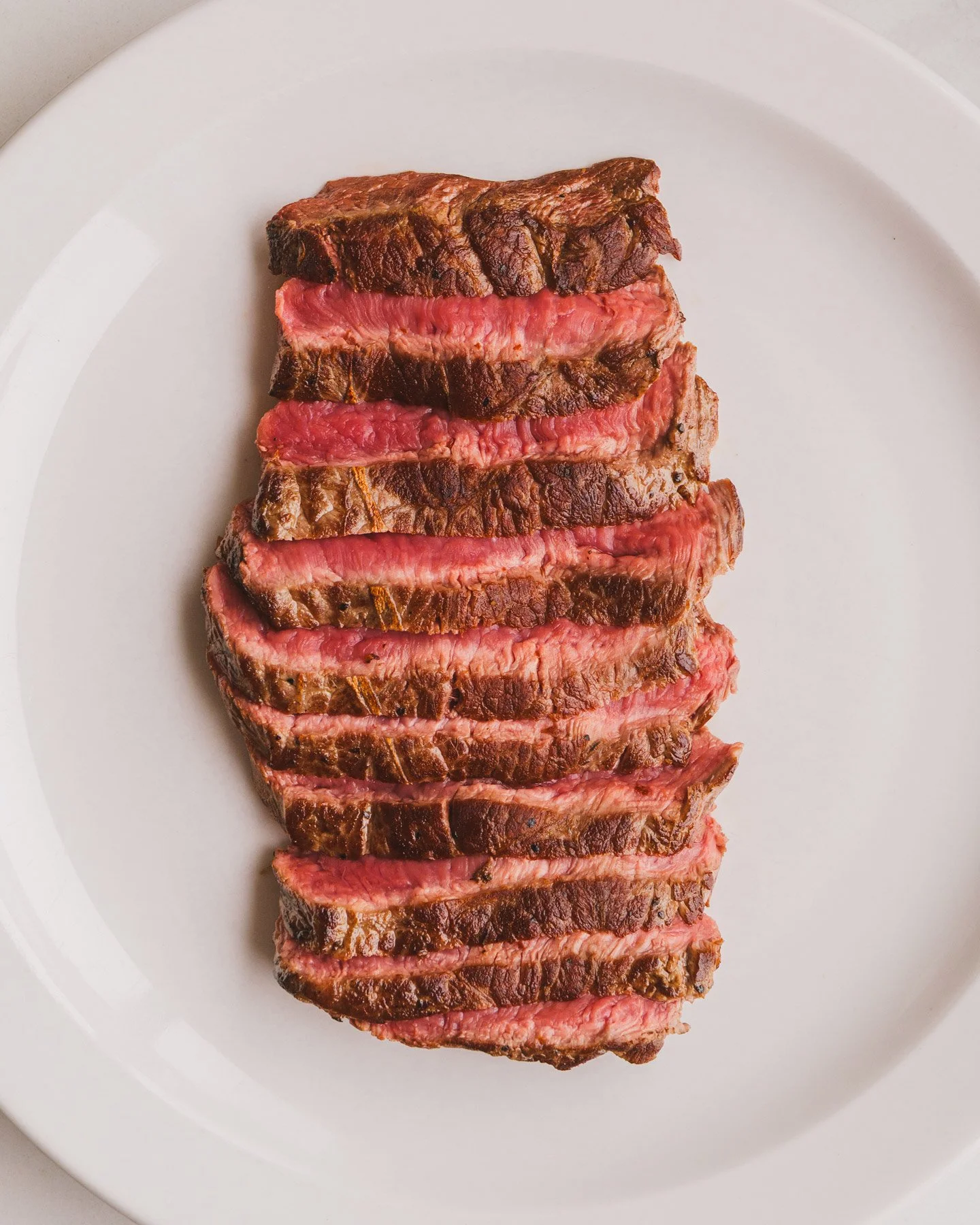 Parrilla_Newquay_Steak_restaurant_flat_iron_steak_rare.jpg