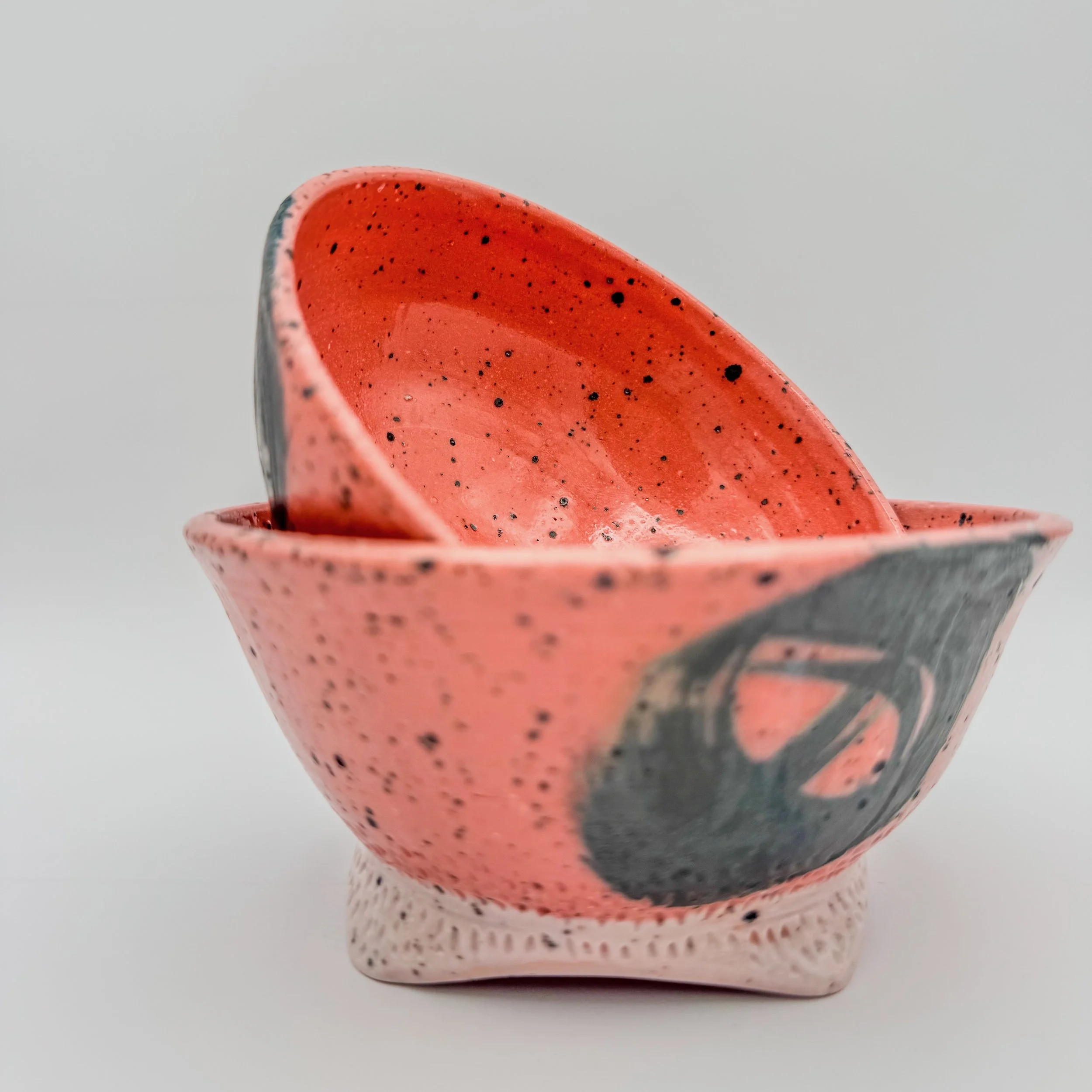 Carved foot bowls