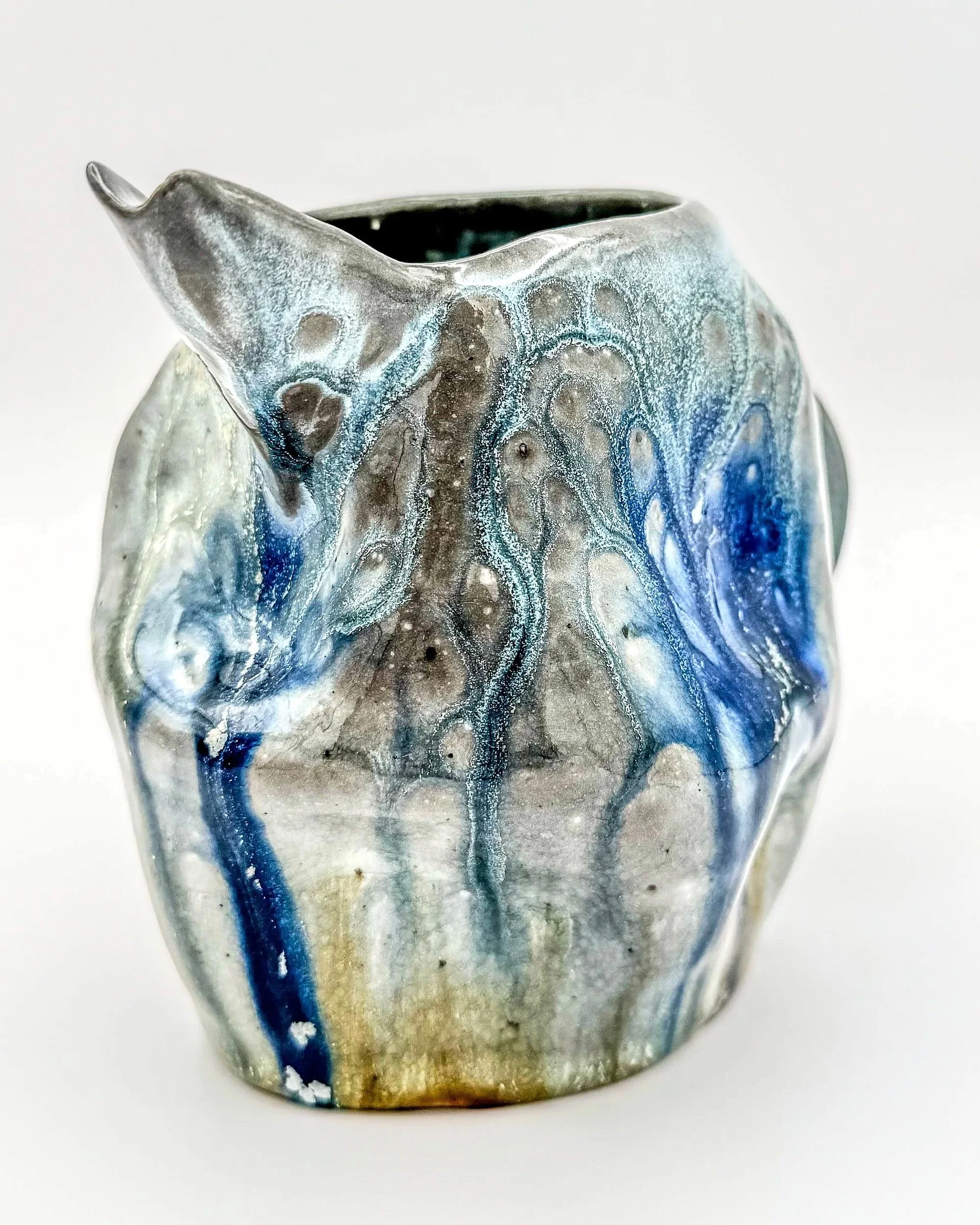 Wavy Pitcher