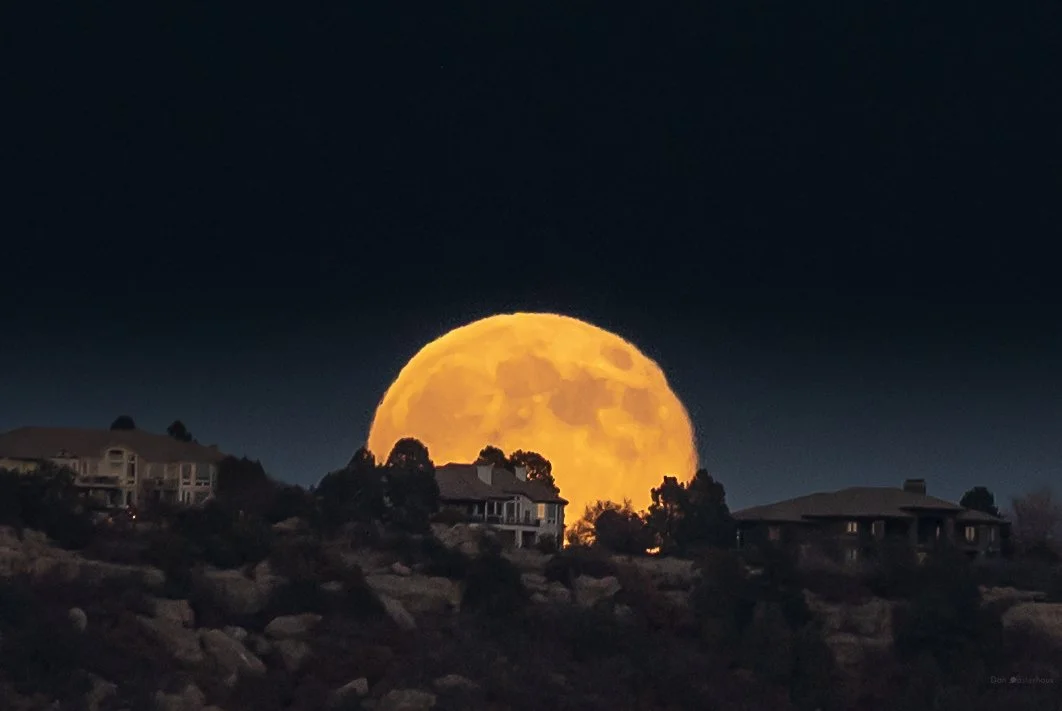 wide crop moonrise CR.jpg