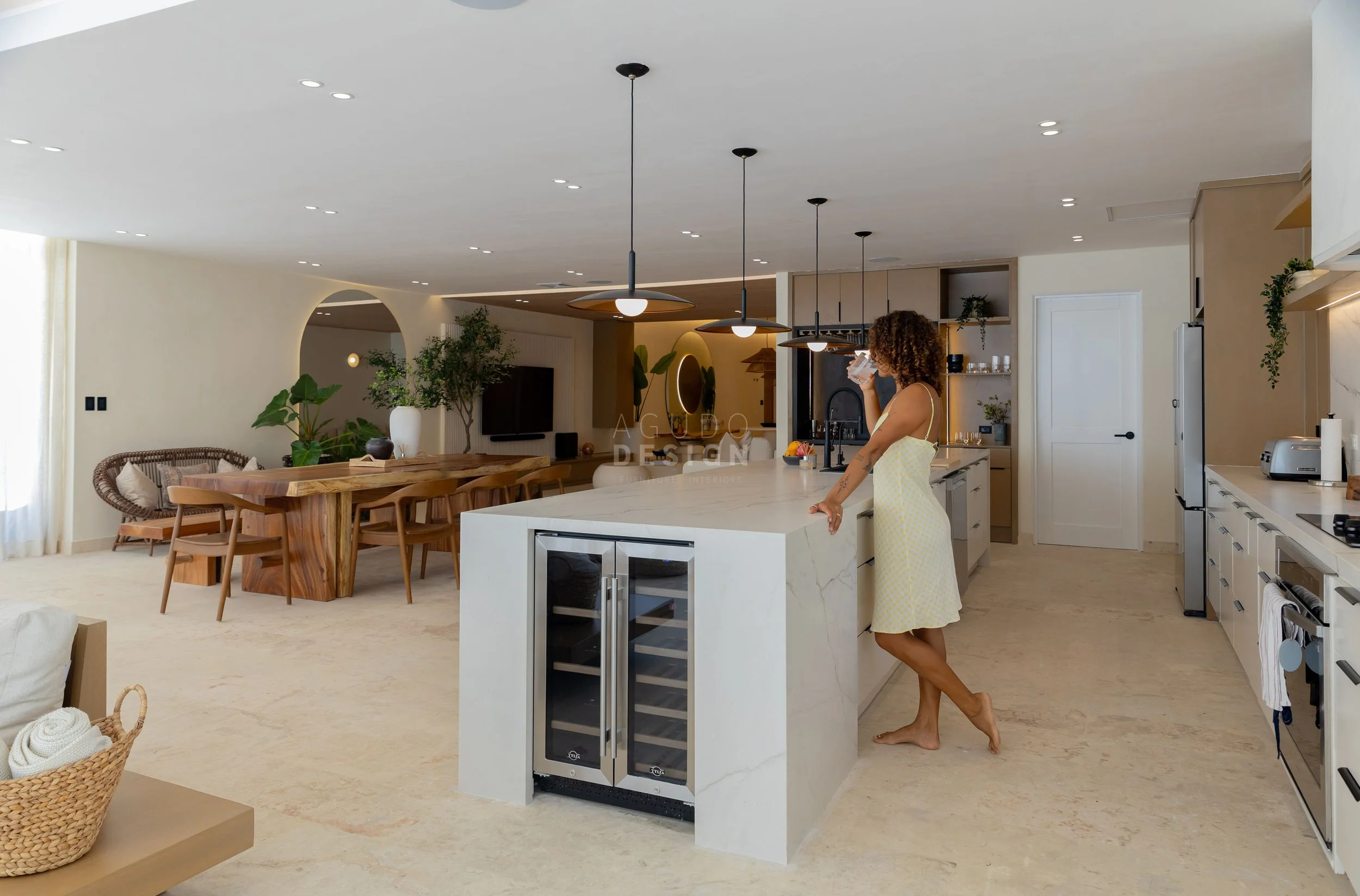 18 - AgudoDesign - Dining Room & Kitchen.jpg