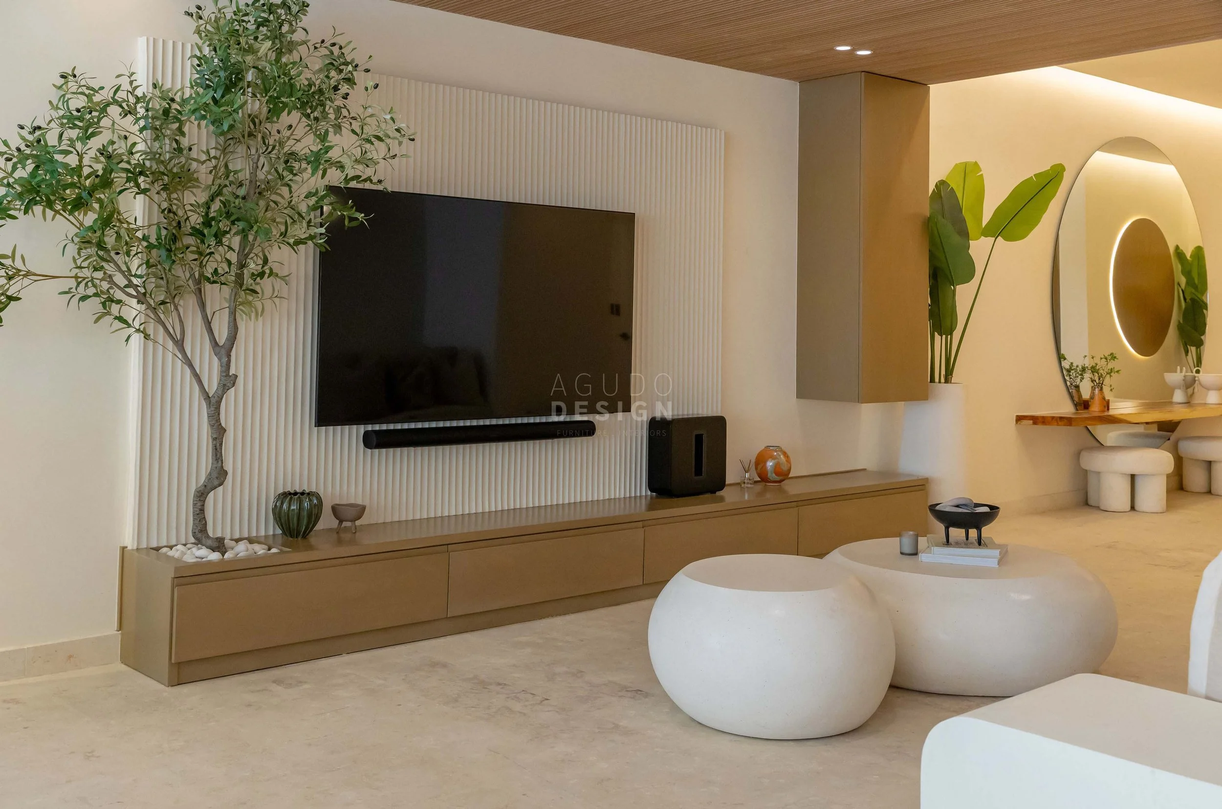 04 - AgudoDesign - Studio.jpg