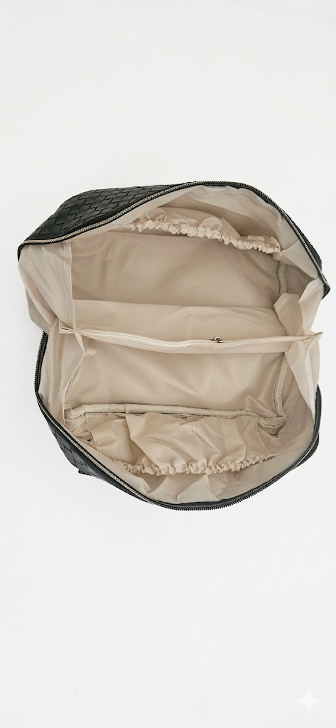 Inside Black woven bag.png