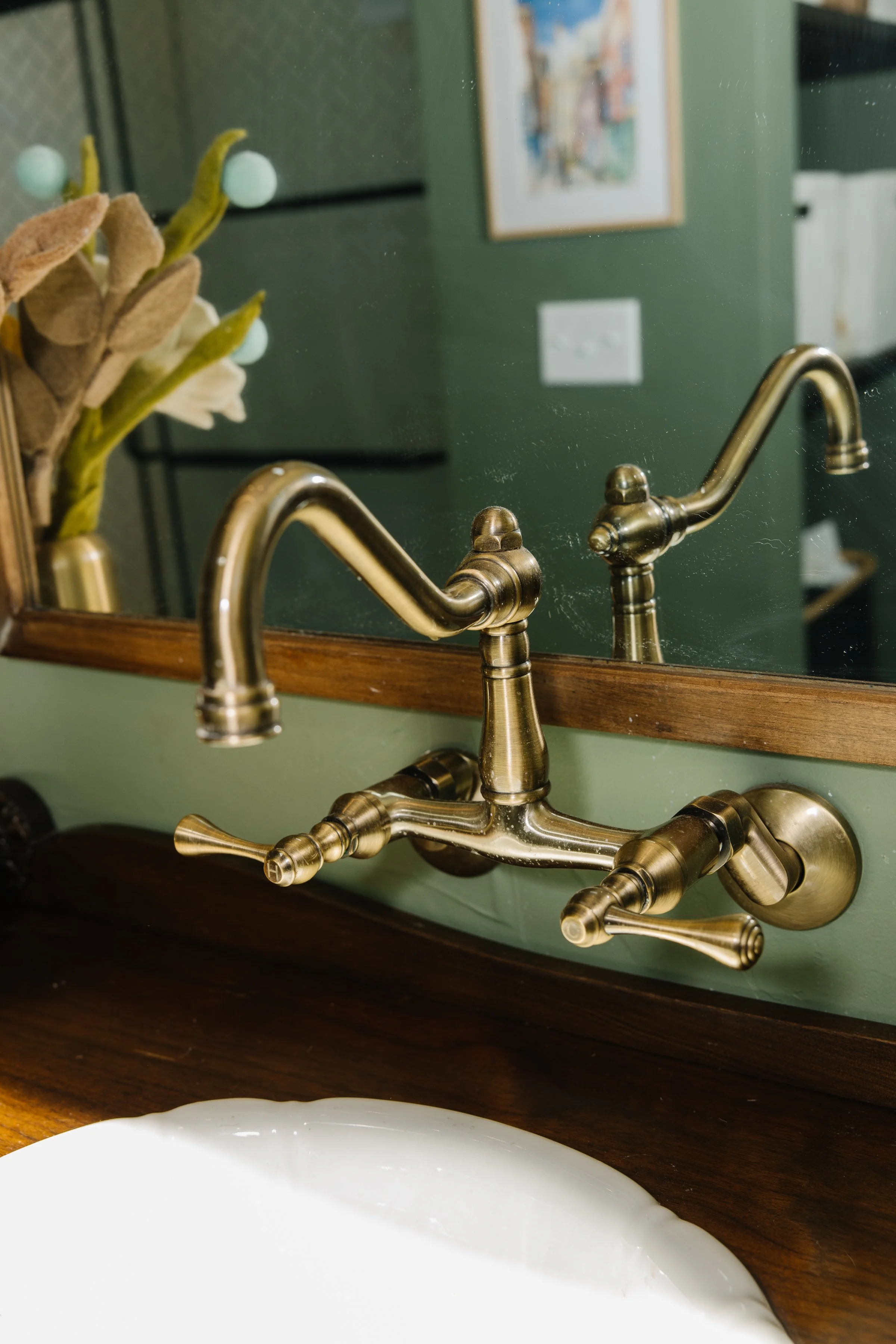 VanityFaucet.jpg