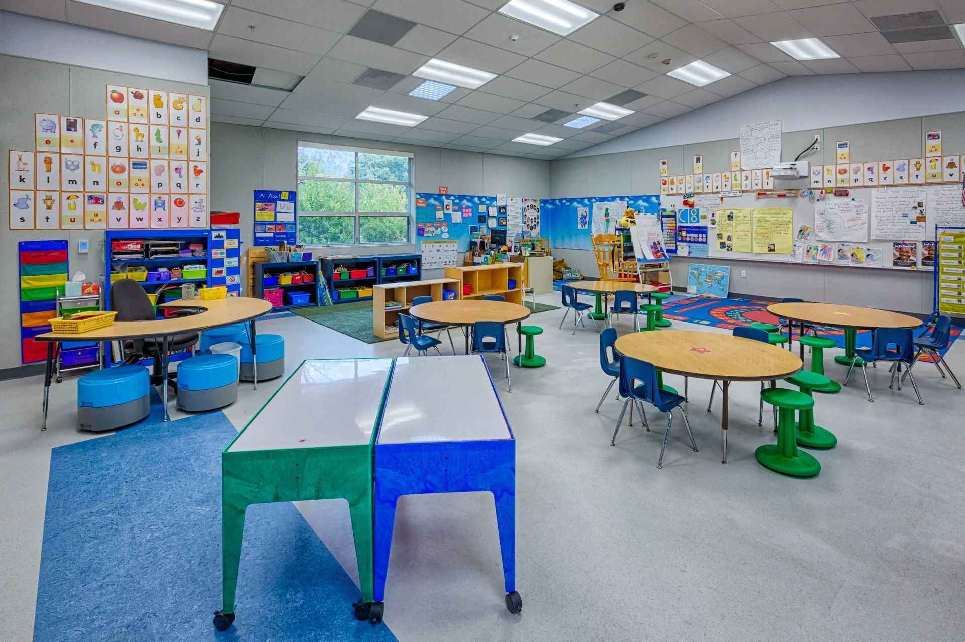 Completed MFP Project: San Pedro Elementary - Courtesy of HY Architects