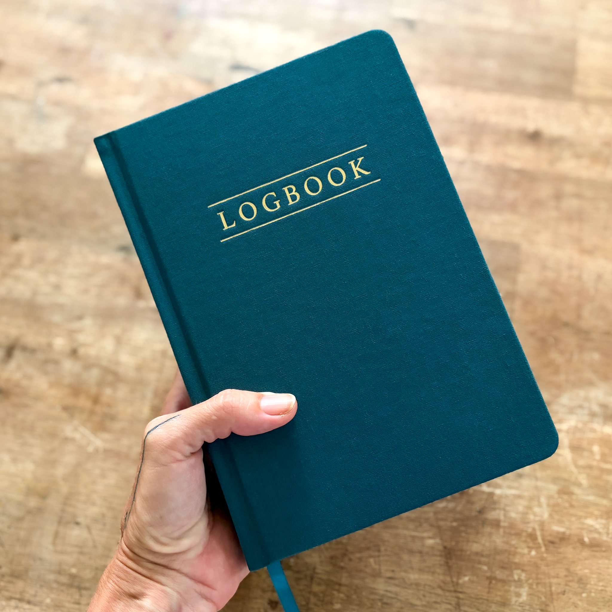 thelogbookcollection.1.png