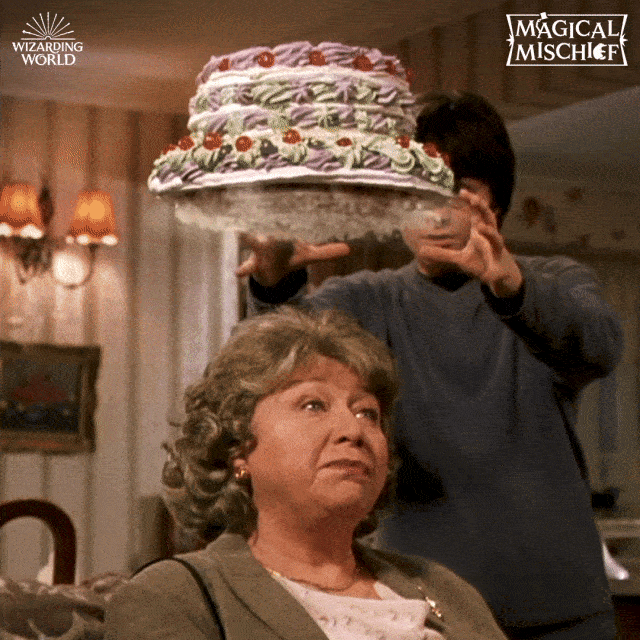 Yasmine Design Co. – Harry Potter cake falling on head gif