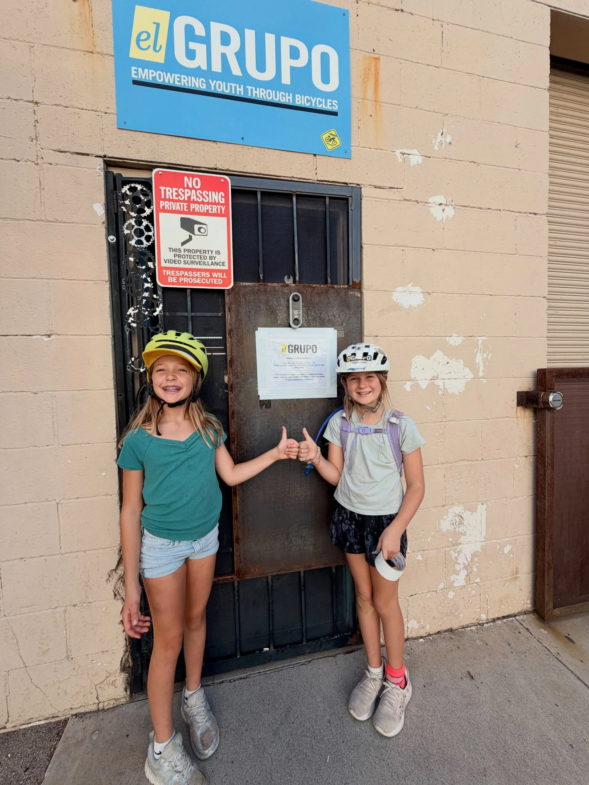 Need a sign posted? 

We&rsquo;ve got your girls 🤘🏼👌🏼🤘🏼

Attention to detail? ☑️
(Semi) straight lines? ☑️
Solid placement and total confidence in their work? ☑️💯☑️💯☑️

#moregirlsatgrupo #confidence #moreofthisplease❤️