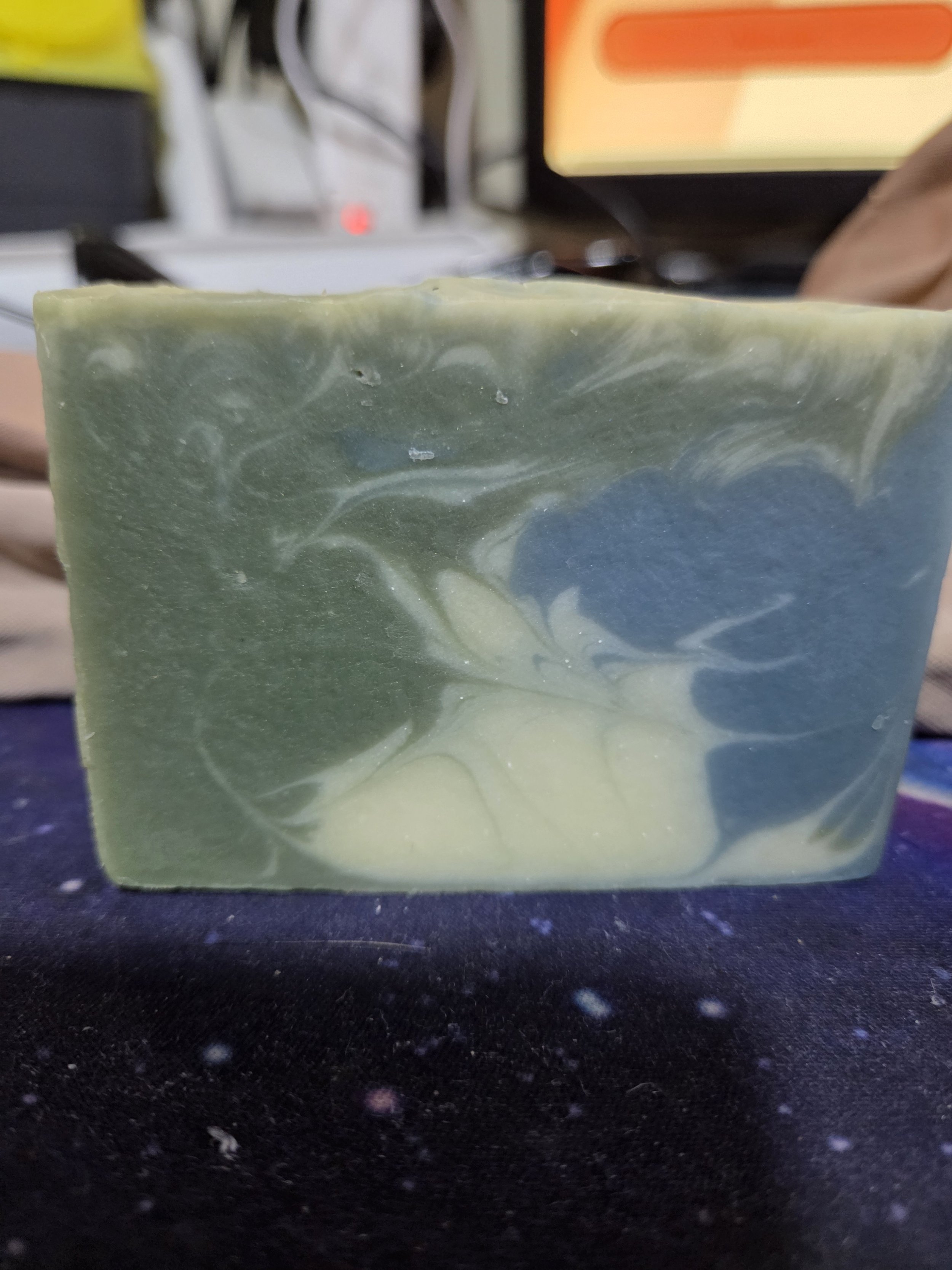 Tranquil Essence Artisan Soap Le Roi Sapin Frozen Pines Edition Weight 140g