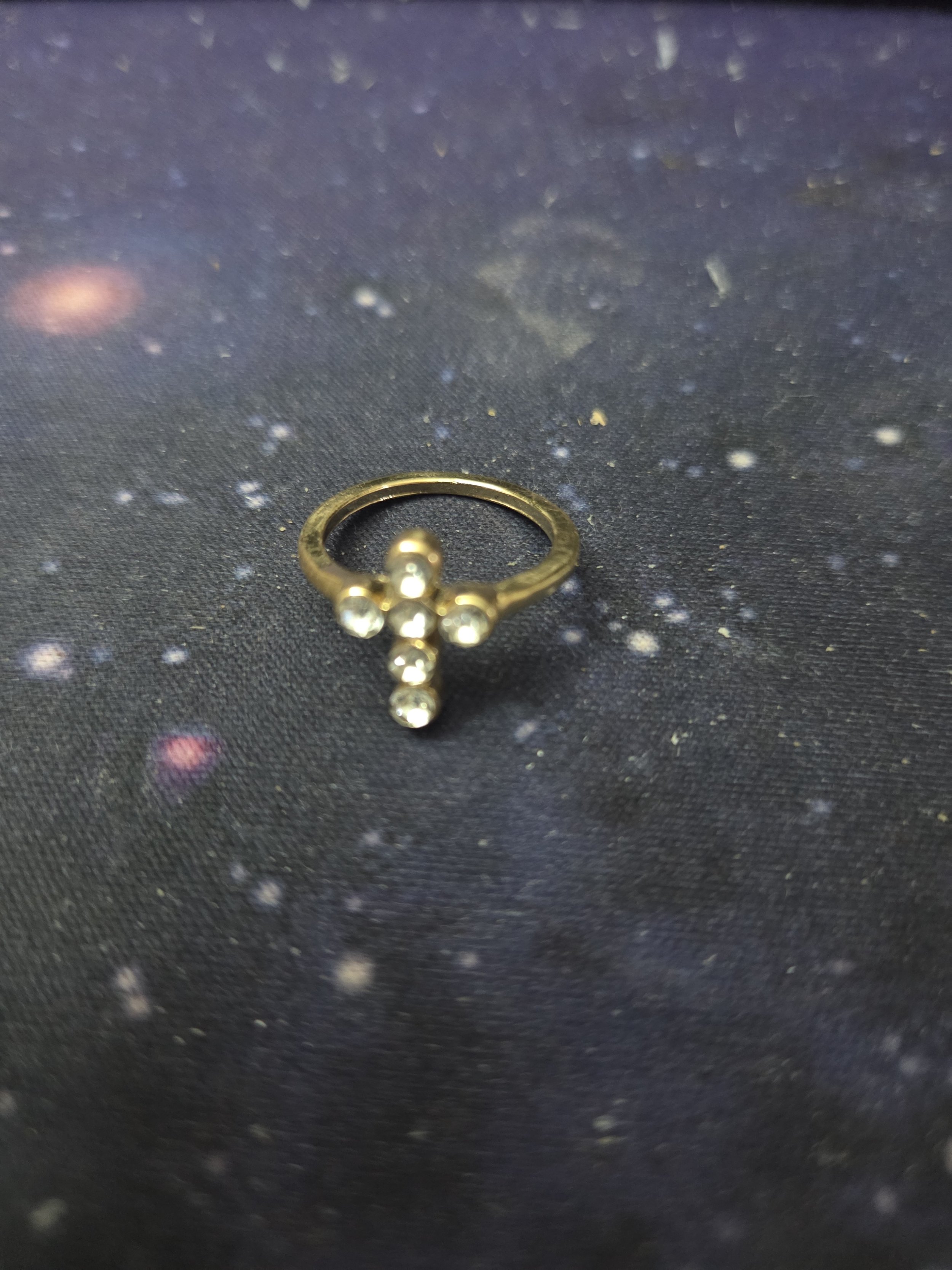 Elegant Cross Stone Ring weight 0.02
