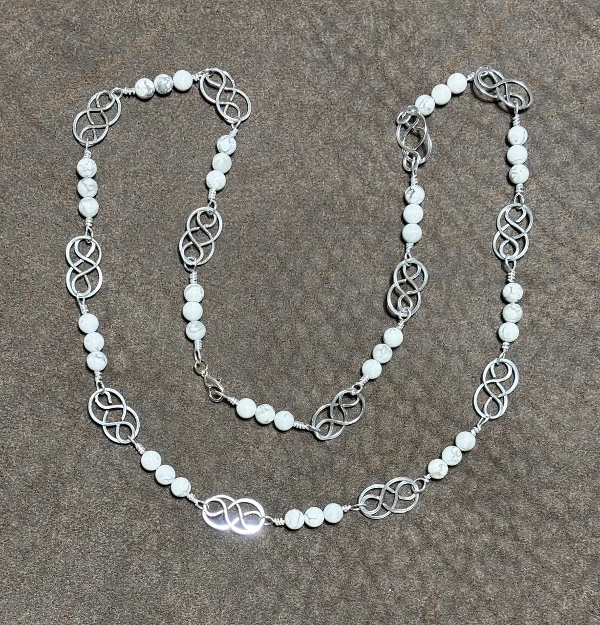 Howlite Gem Stone necklace