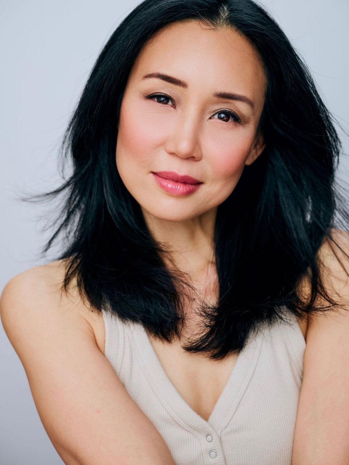 Thank you for the beautiful headshots @emilylambertpics and amazing make-up @brad_laskey_makeup. Such a wonderful shoot with two lovely and talented people ❤️💫.