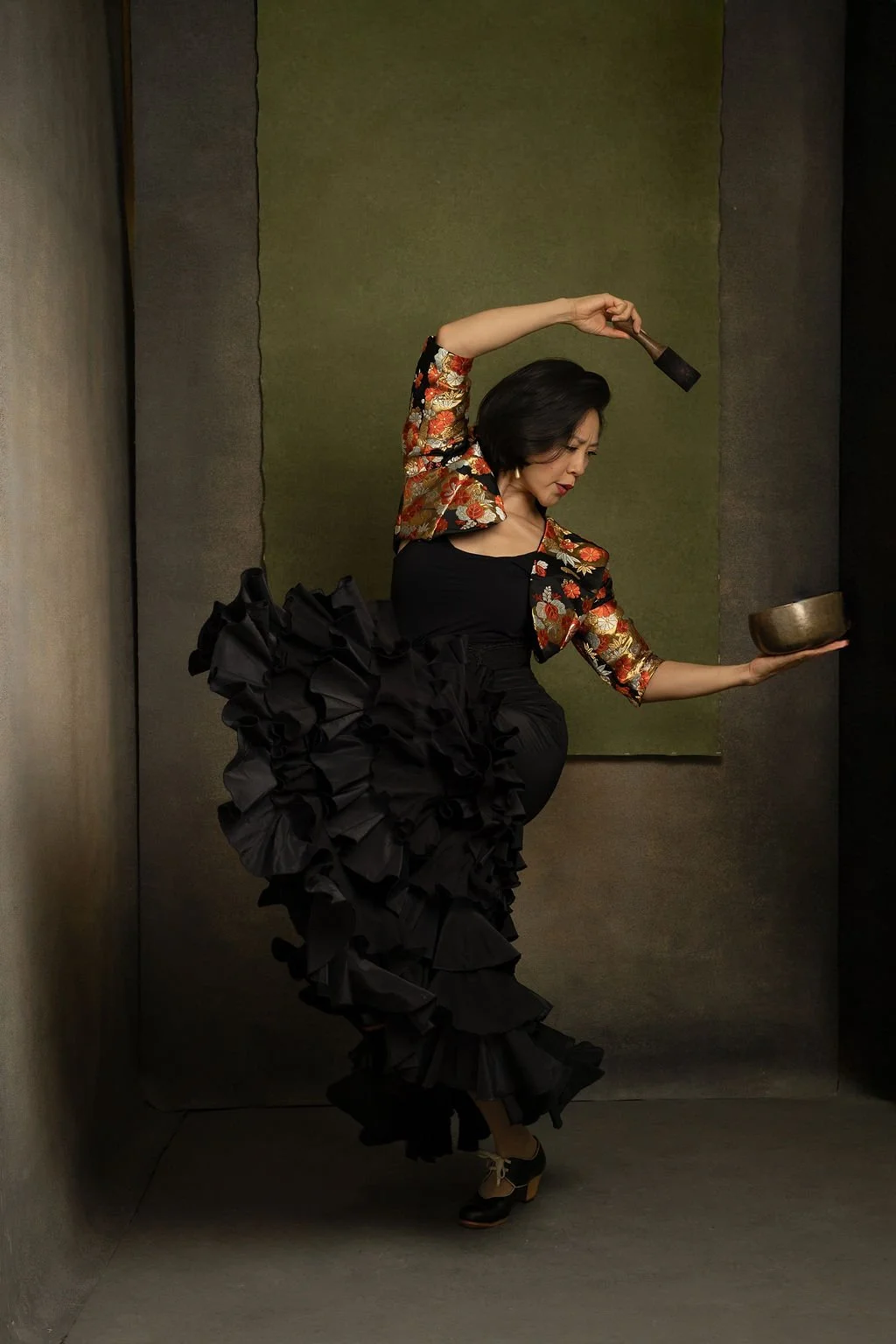 Nanako Aramaki - flamenco dancer sound therapist
