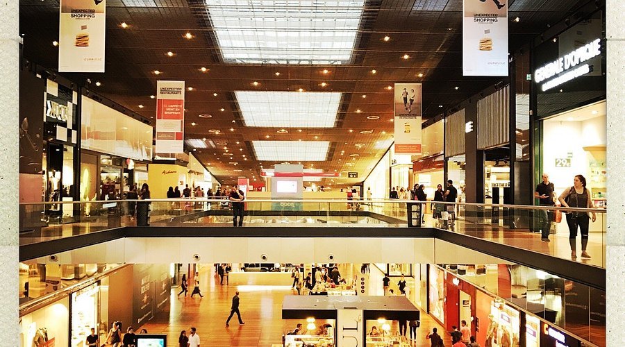 Lille: Luxury &amp; High-End Fashion Day Trip