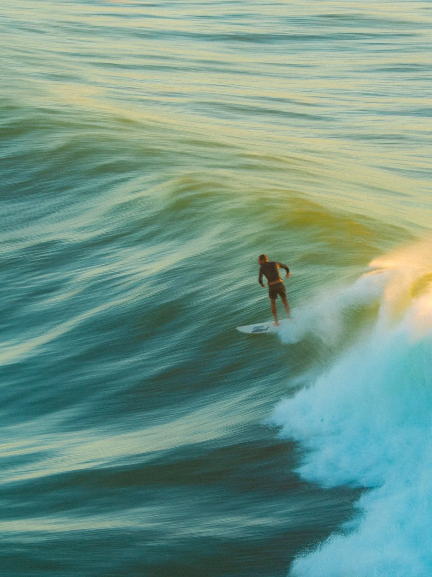 dreamy textures // @visitcoolum 

#coolumbeach #surfphotography #surfer #sunshinecoast #sunshinecoastphotographer