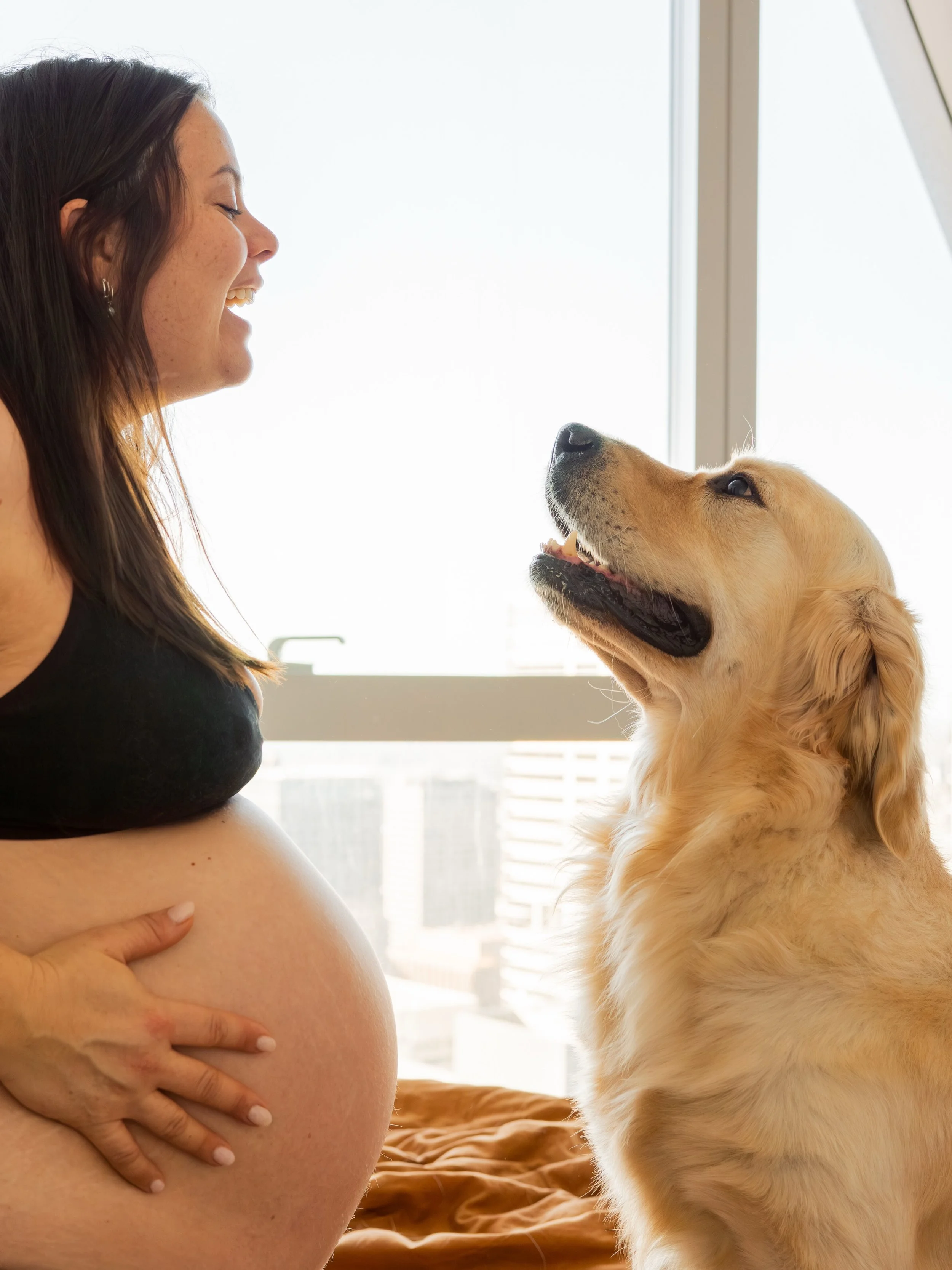 Last weekend I had the pleasure of flying down to Melbourne for my sister&rsquo;s maternity shoot 🤎 Working with clients is cool but being able to capture memories like this for your own family is extra special 📸

We can&rsquo;t wait to meet you an