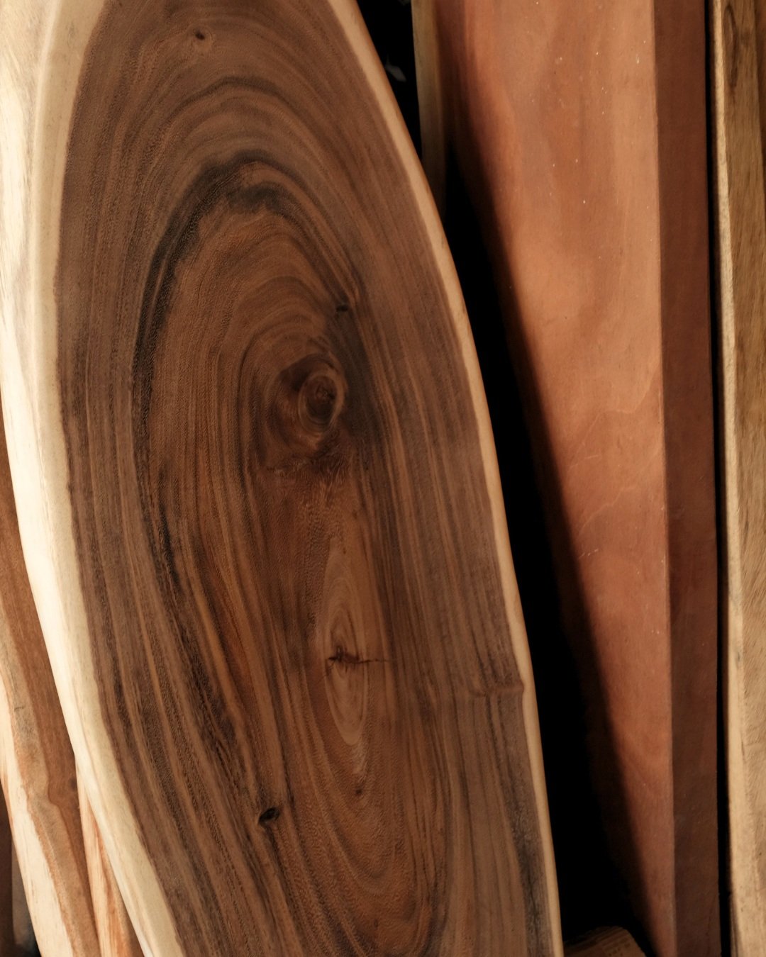 2026, July | The Making of a Coffee Table

#6: still breathing 

wood grains of a tree are as good as its &ldquo;fingerprint&rdquo;. unique and one of a kind. but that&rsquo;s not the point. what&rsquo;s more compelling is that these grains tell the 