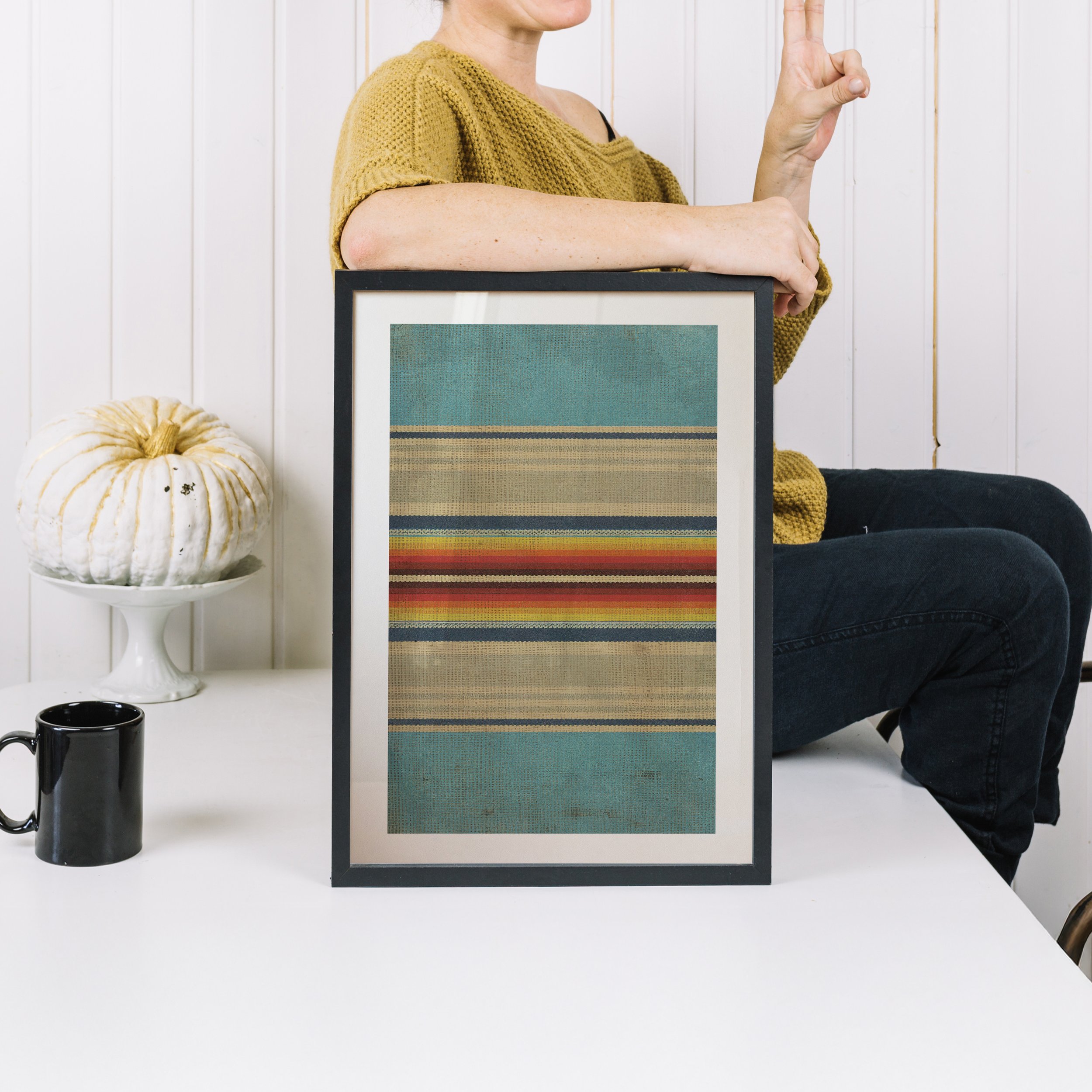 thanksgiving-concept-with-woman-making-peace-sign.jpg