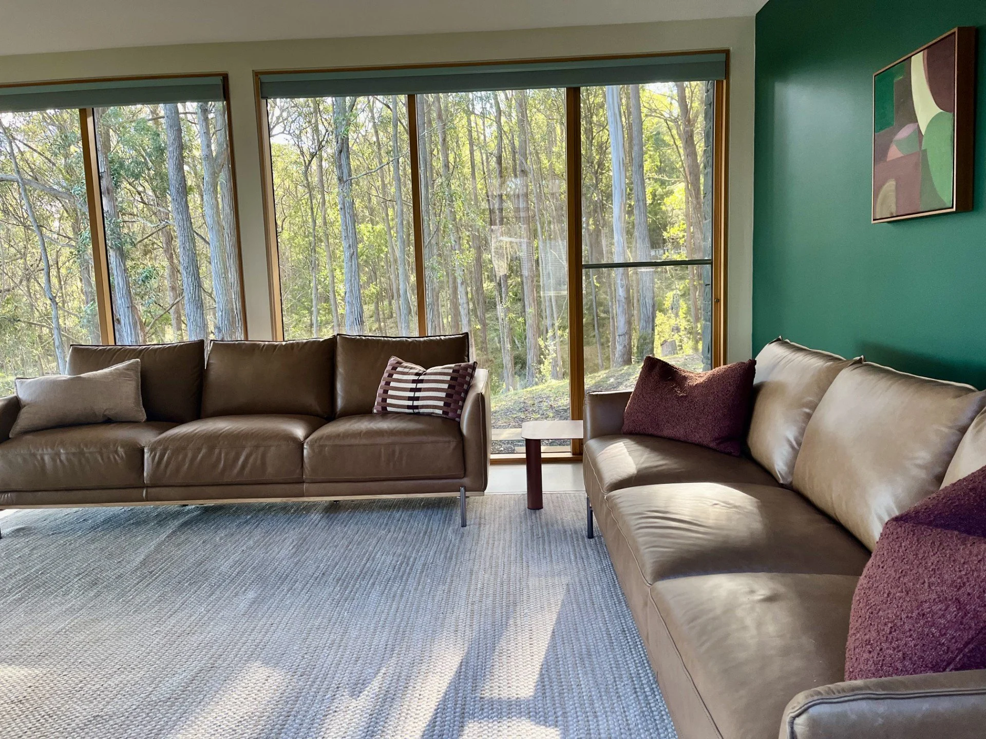 lounge rooom 2.jpg