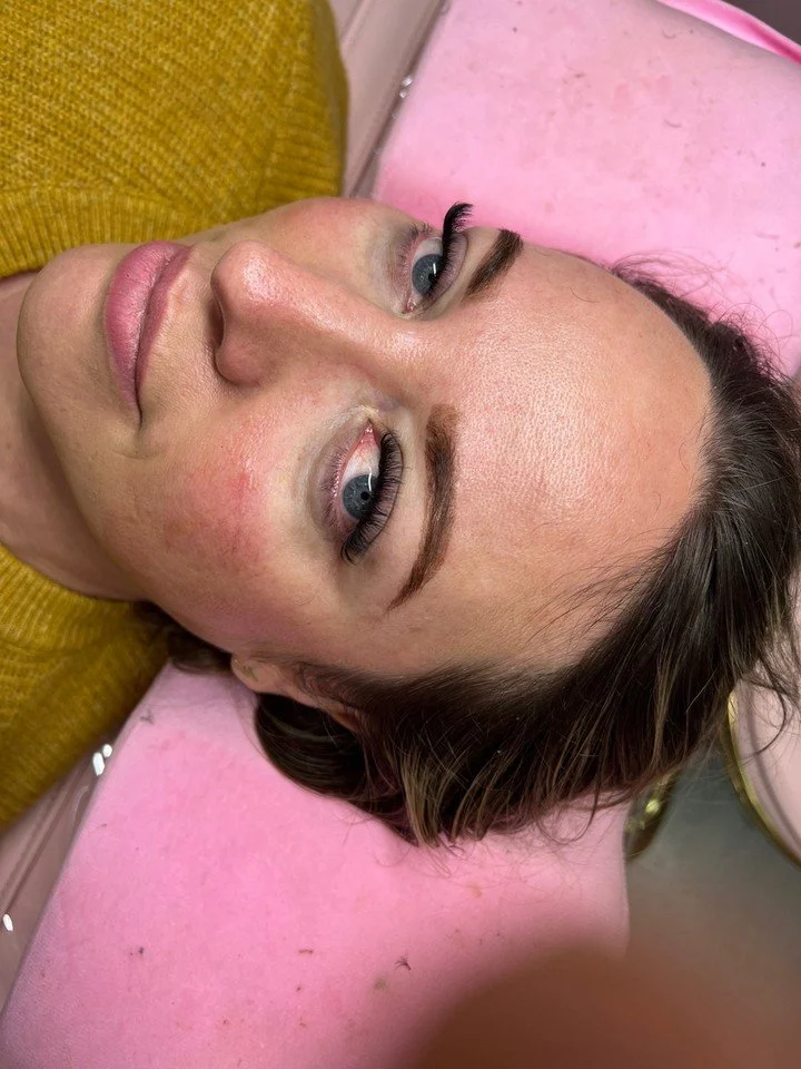 Glow-ready skin and lashes, right here in Waverley ✨

At Haus Of Beauty, our experienced dermal therapists and lash/brow artists focus on natural, polished results for clients across Waverley, Bondi, and Randwick. With a 4.9 star rating, you can rela