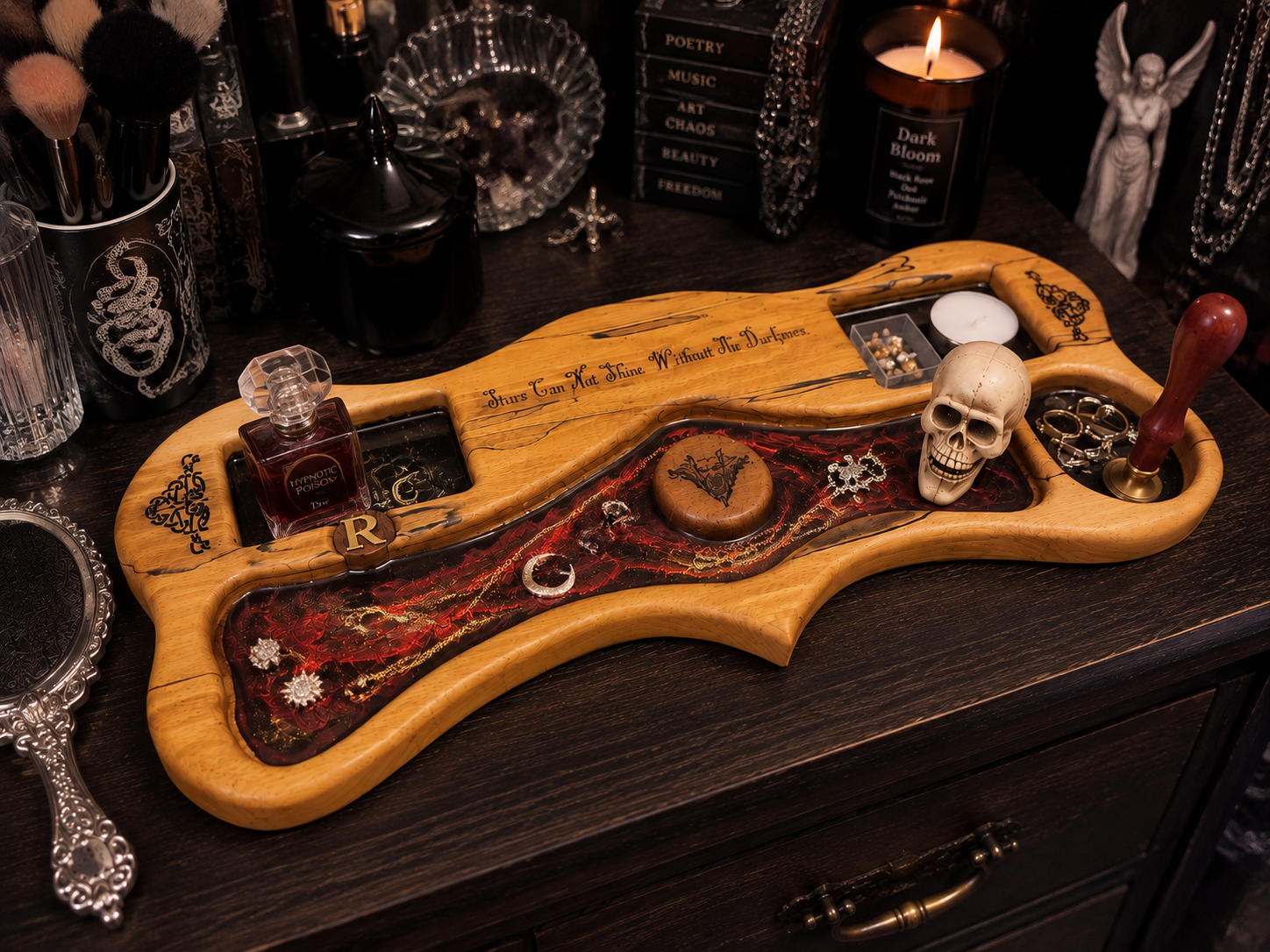 Designed for her desk and trinkets.