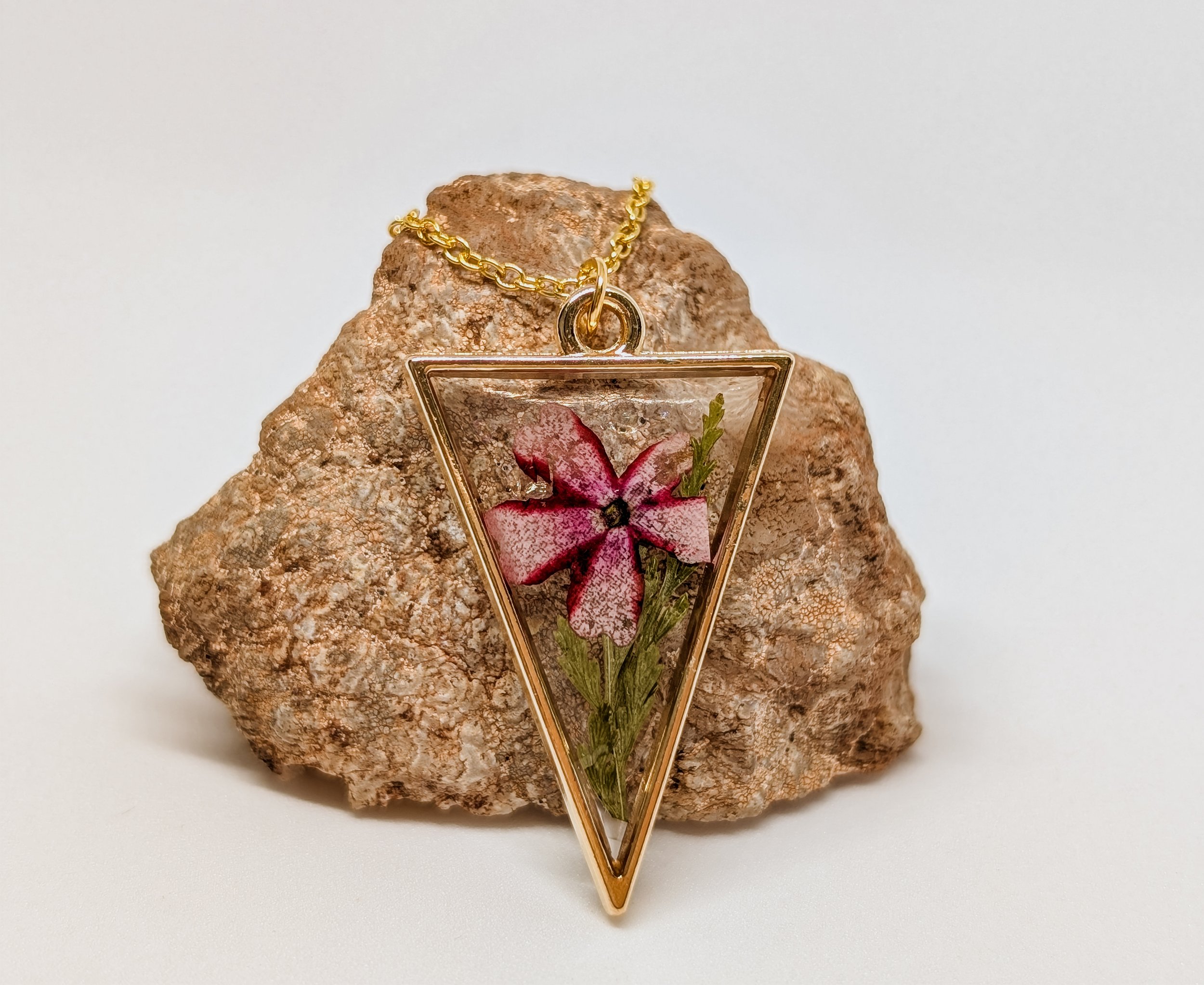 phlox resin necklace 1.jpg