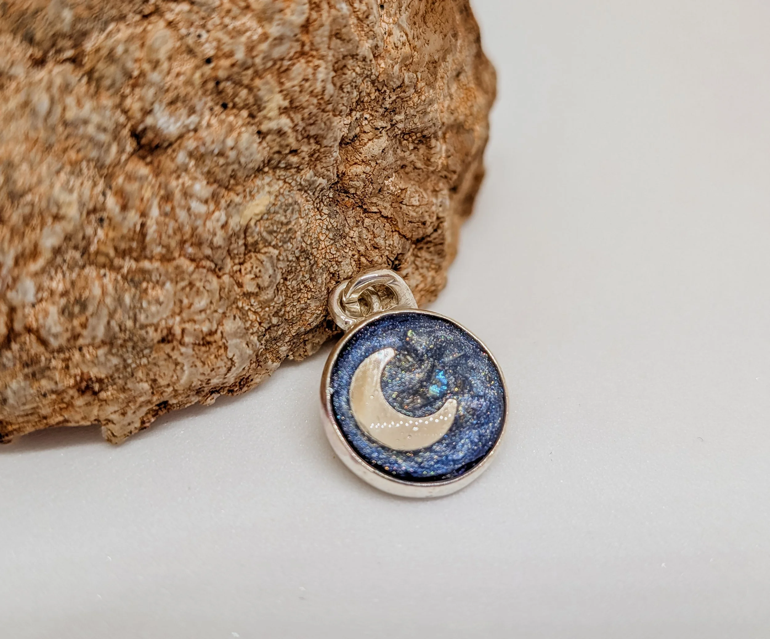 moon1.jpg