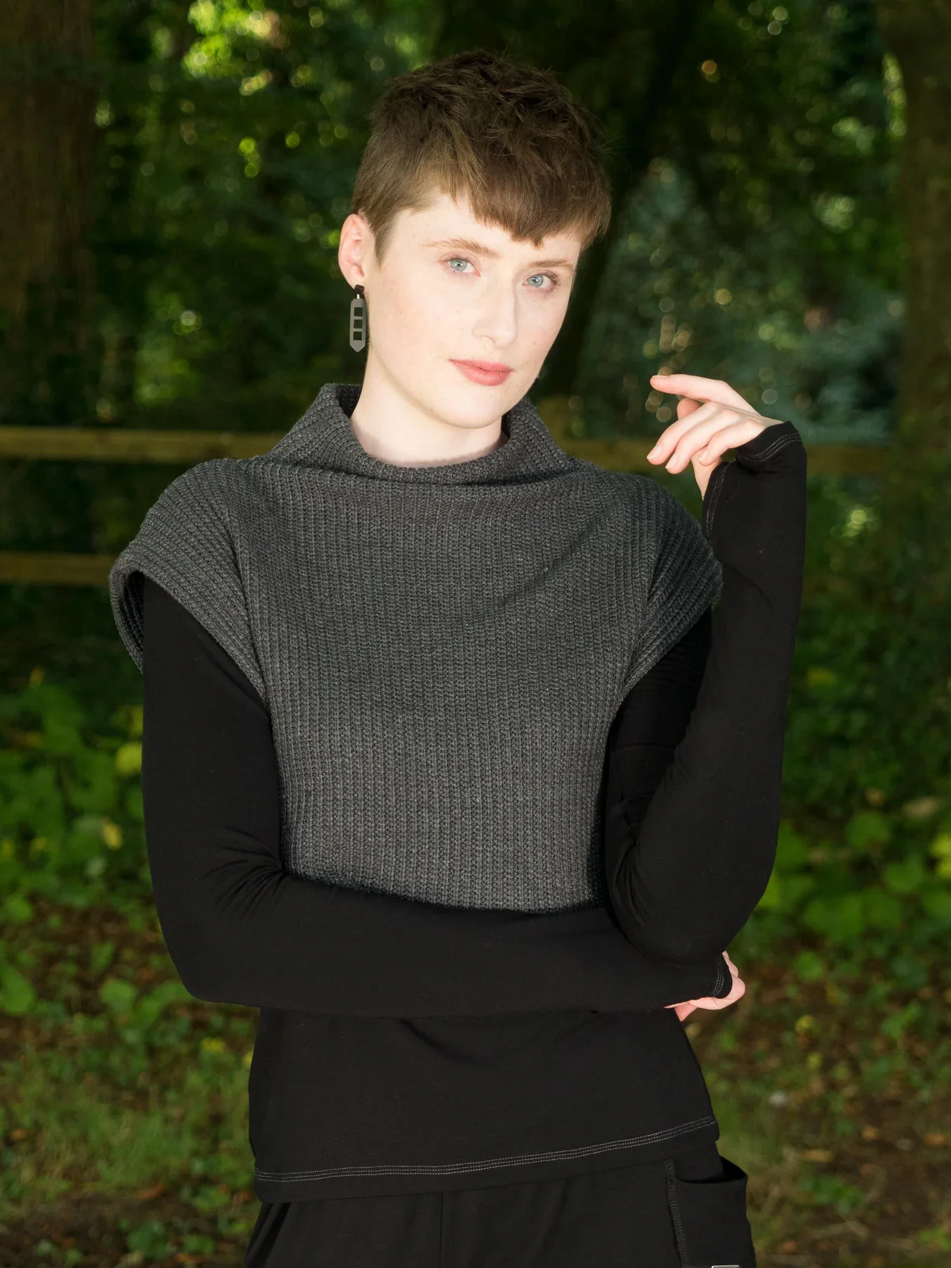 mise-tusa-top-square-crop-knit-grey-36558649393374_1800x1800.webp