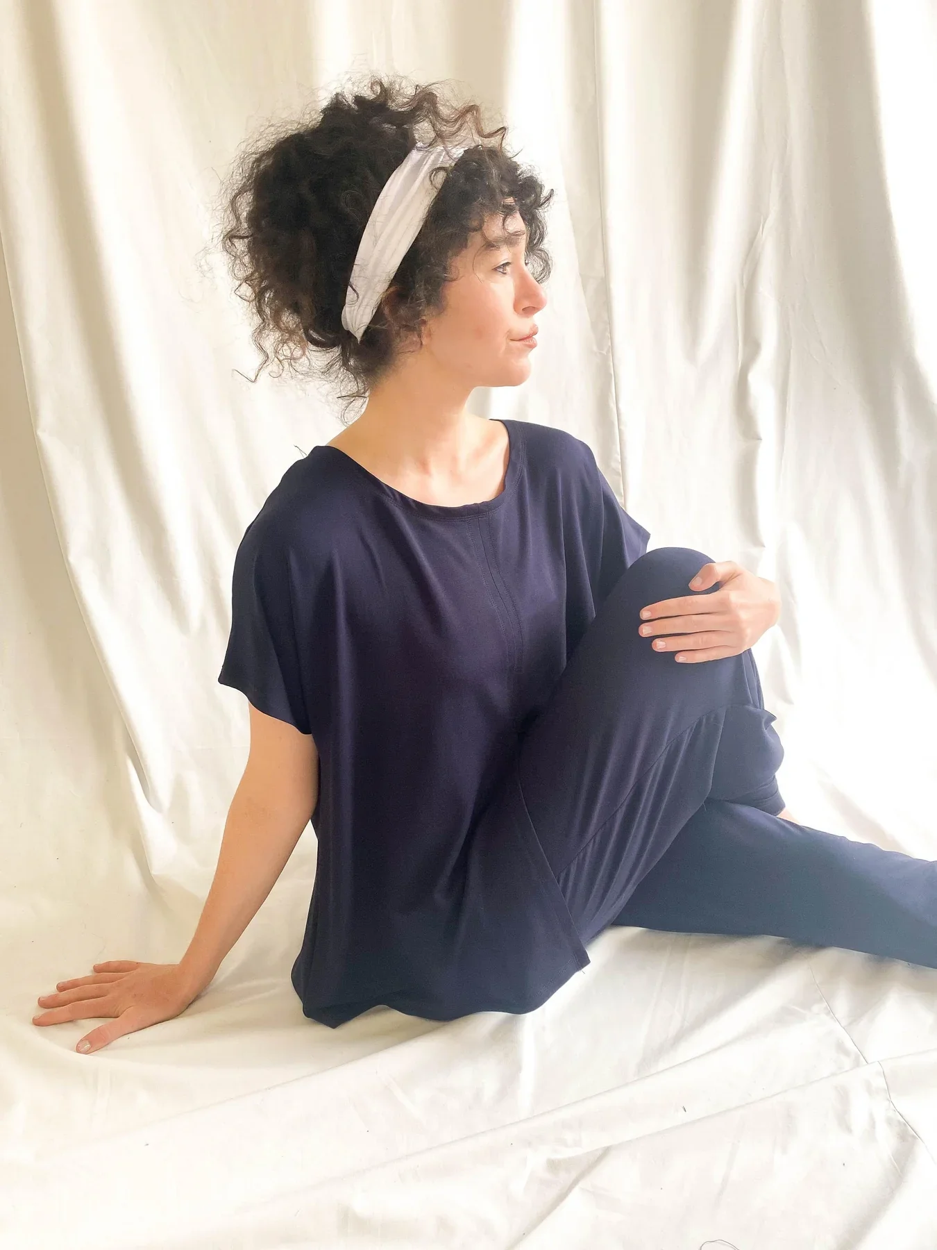 mise-tusa-top-one-size-sundial-t-shirt-navy-30131171033276_1800x1800.webp