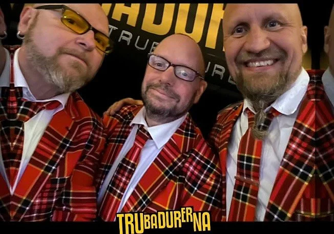 Livemusik p&aring; Winbergs🤩 Fredagen den 11/7
g&auml;stas vi av &rdquo;Trubadurerna&rdquo; 💃🕺
Kommer bli en kul kv&auml;ll! Hj&auml;rtligt v&auml;lkomna 🤩🌴