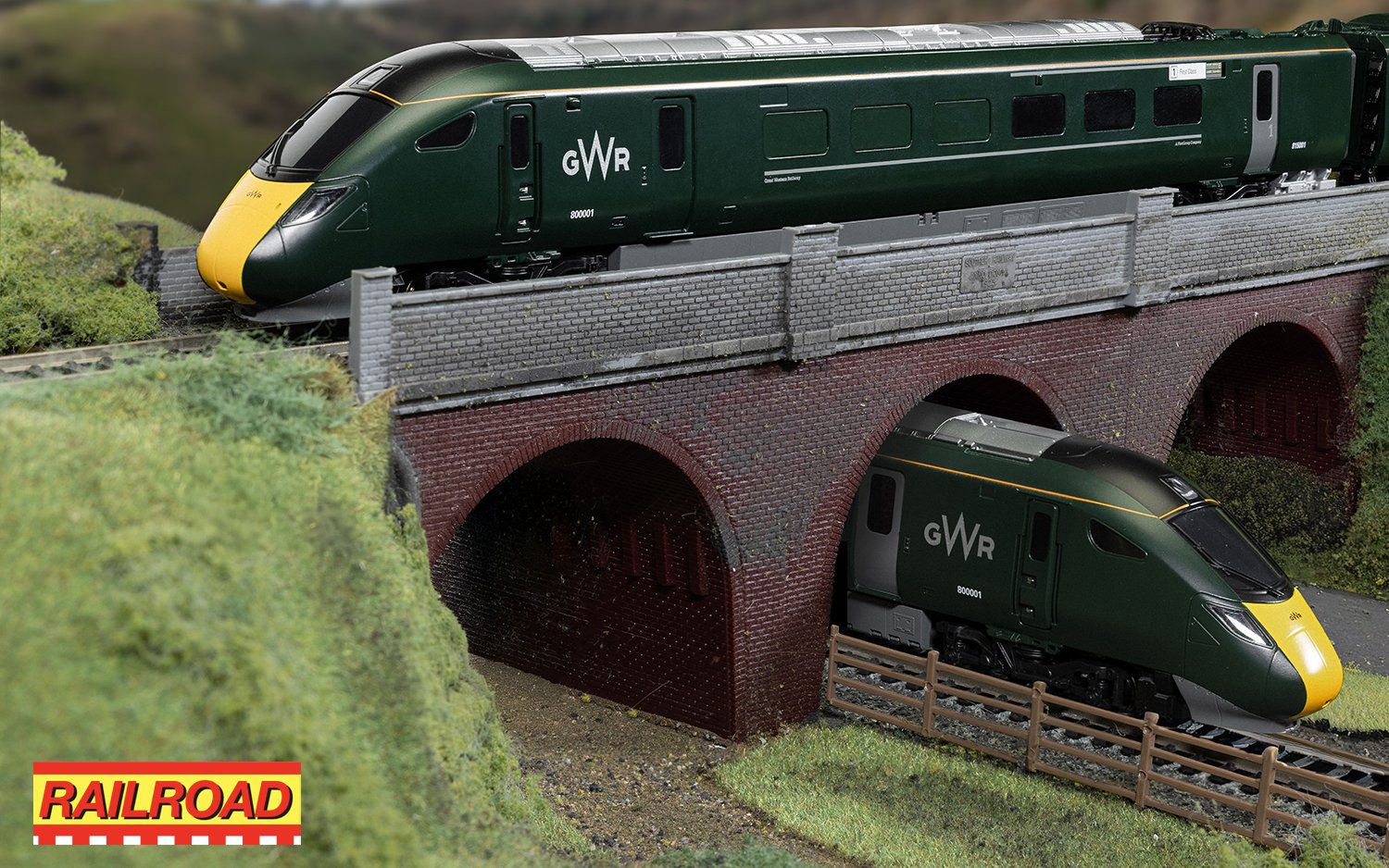 R30450 RailRoad GWR - Class 800 - 800001 - Train Pack 7.jpg