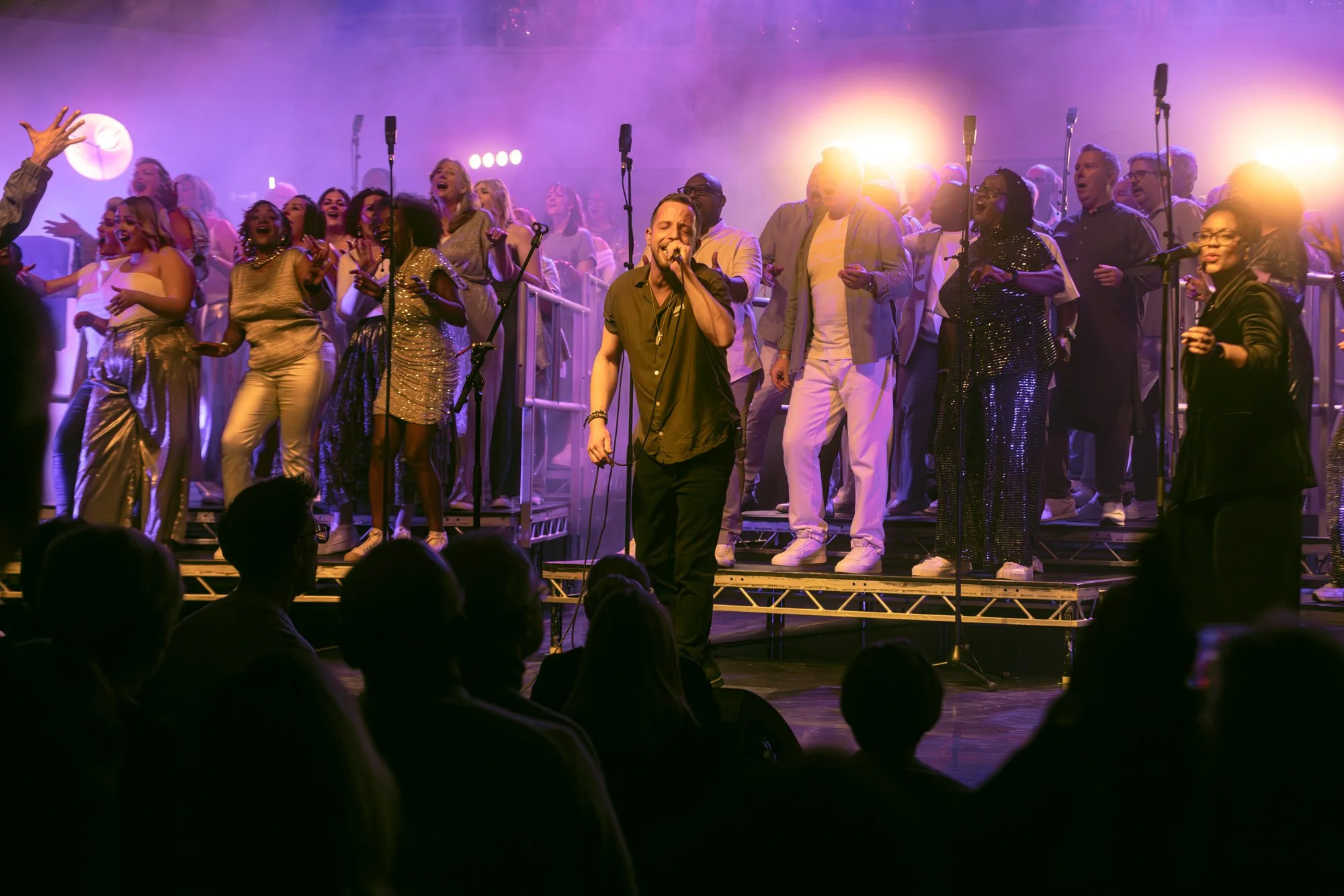 NORTHANTS SINGS OUT LIVE