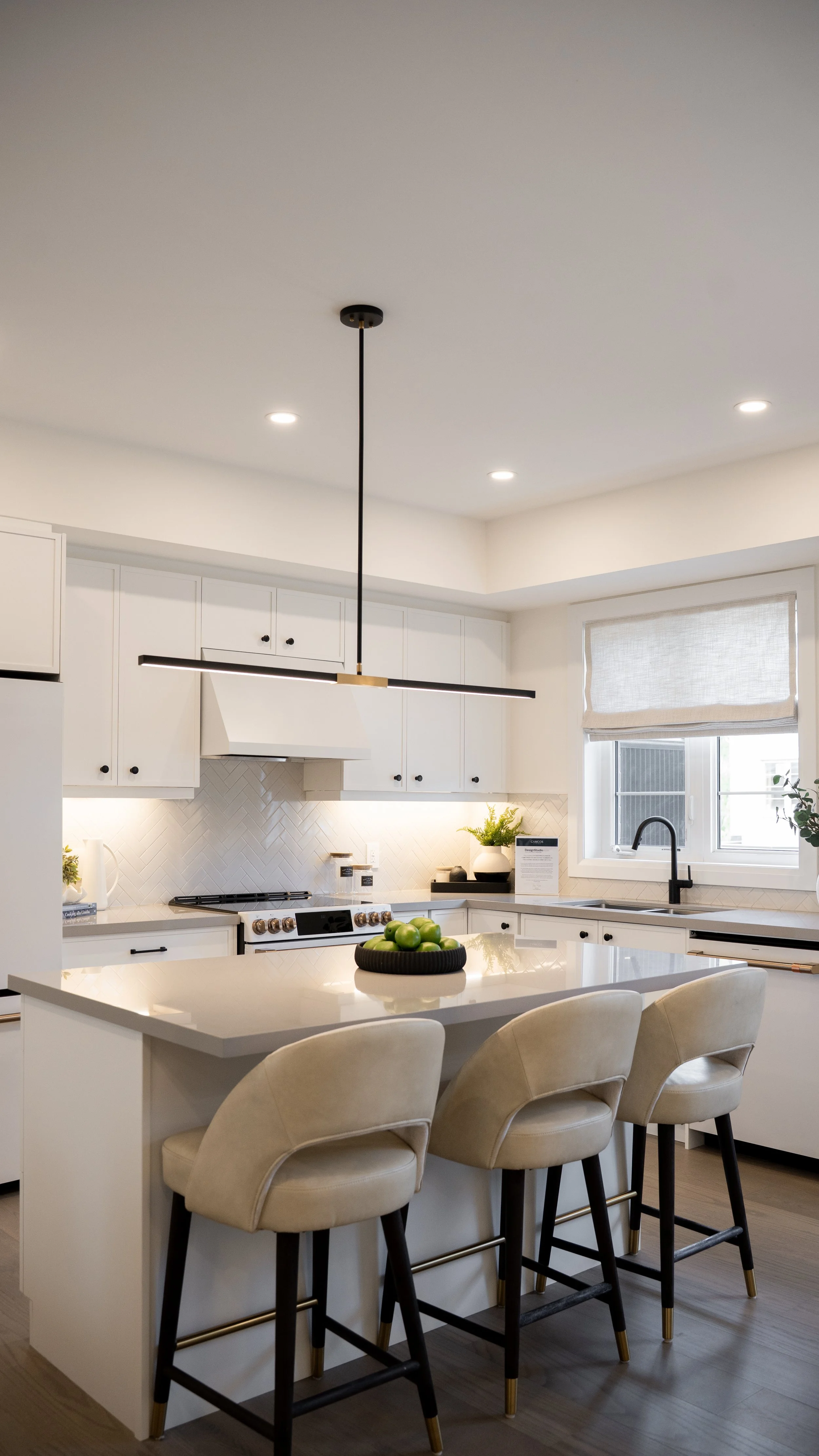 7-Kitchen_2.jpg