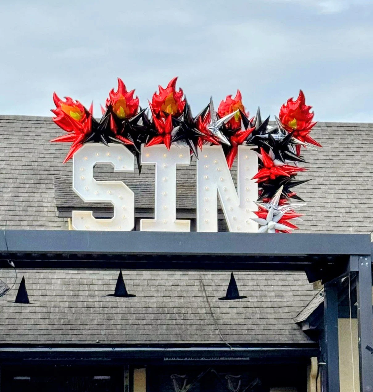HALLOWEEN MARQUEE ROOFTOP SETUP - SIN