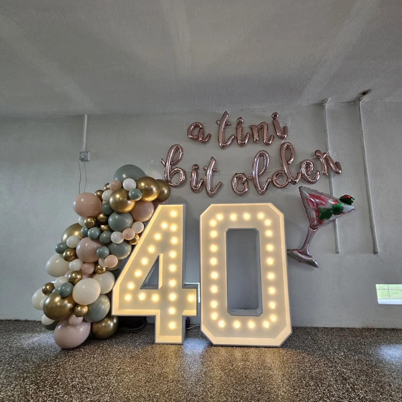 A TINI BIT OLDER 40TH BIRTHDAY SETUP
