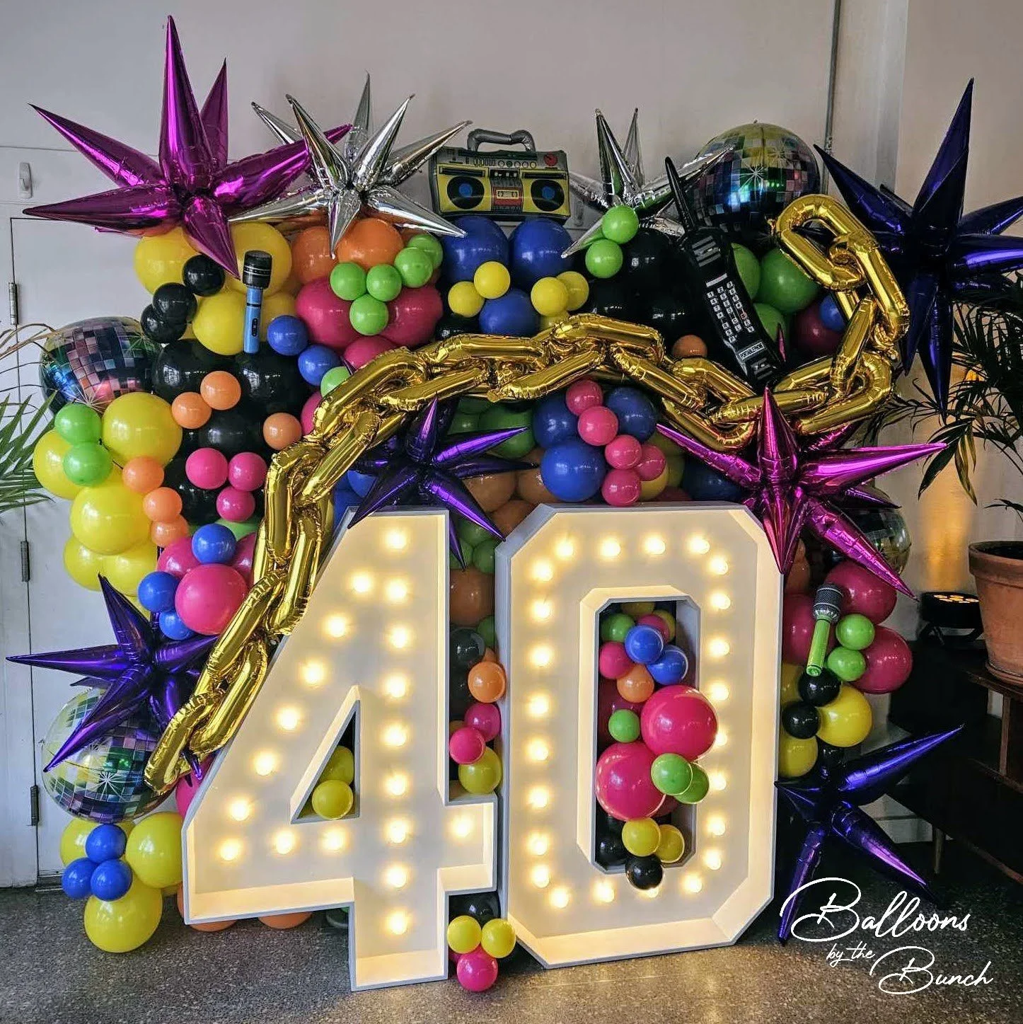 80'S THEMED 40TH BIRTHDAY MARQUEE SET UP
