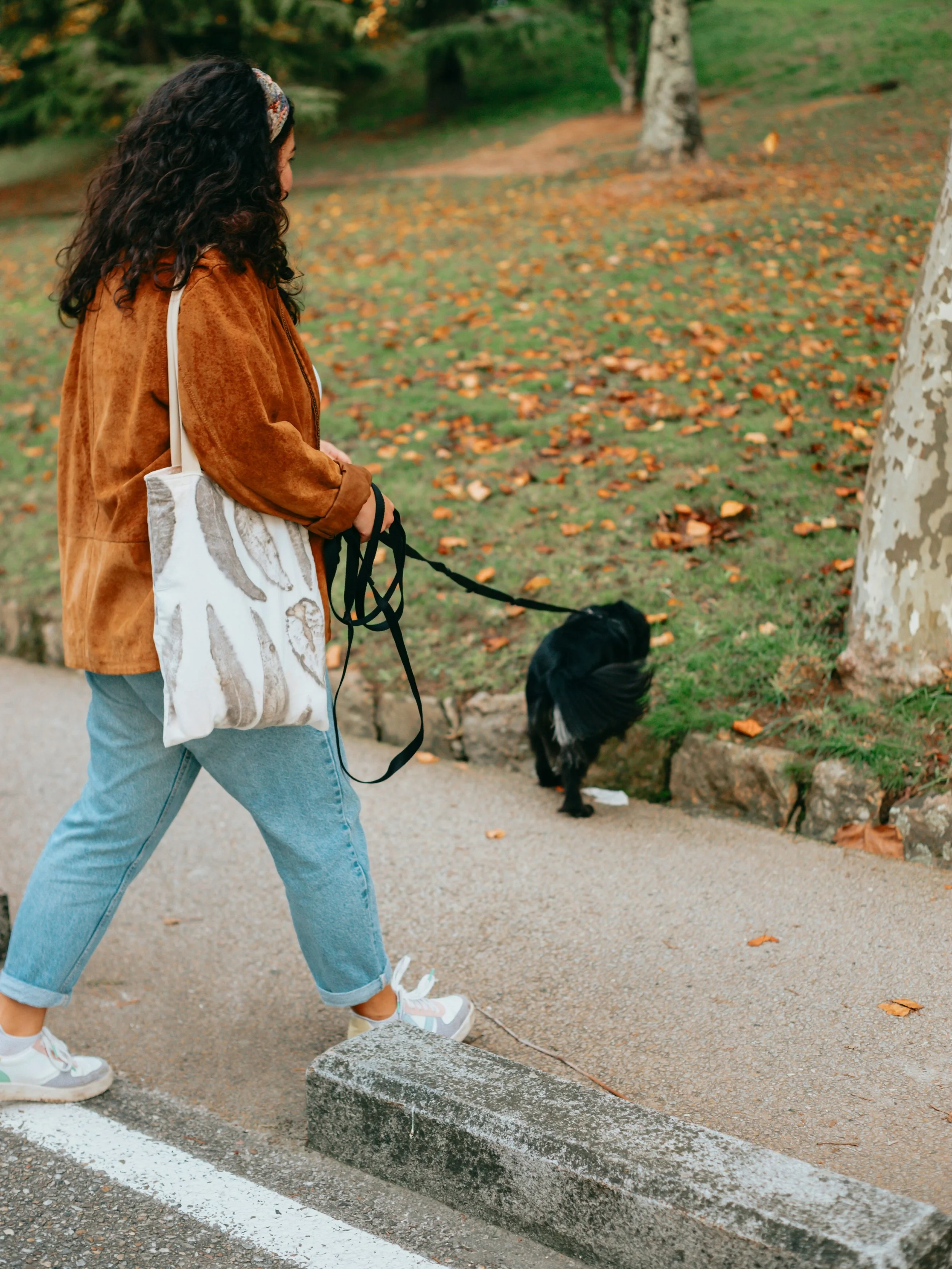 Set in a quiet residential neighborhood, Streamside is set to feature a large network of walking paths for a morning bike ride or quiet afternoon walk with the dog without leaving home. 

One, Two, and select Three* Bedroom Layouts
Rooted in place, c