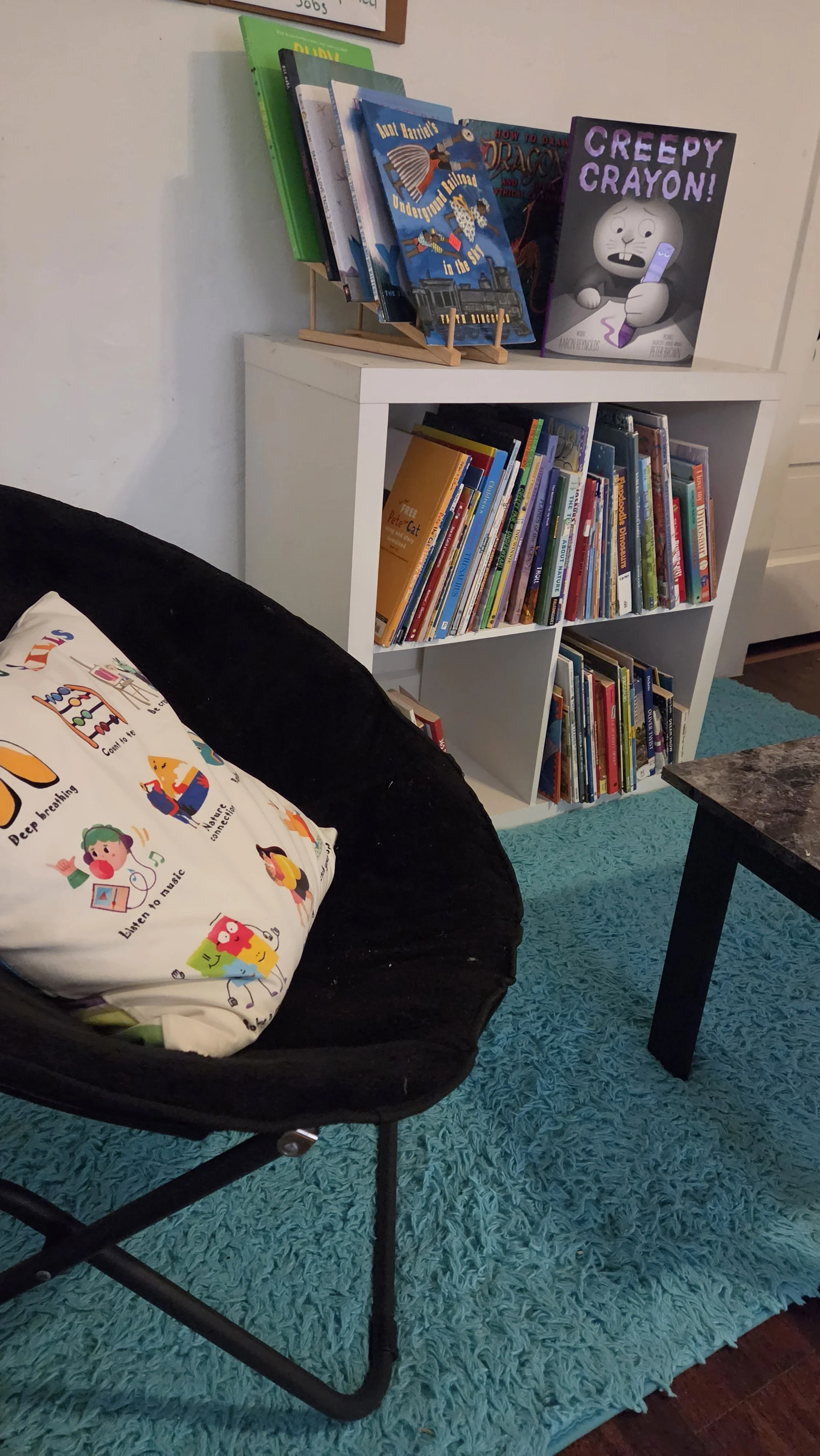 Kids reading nook