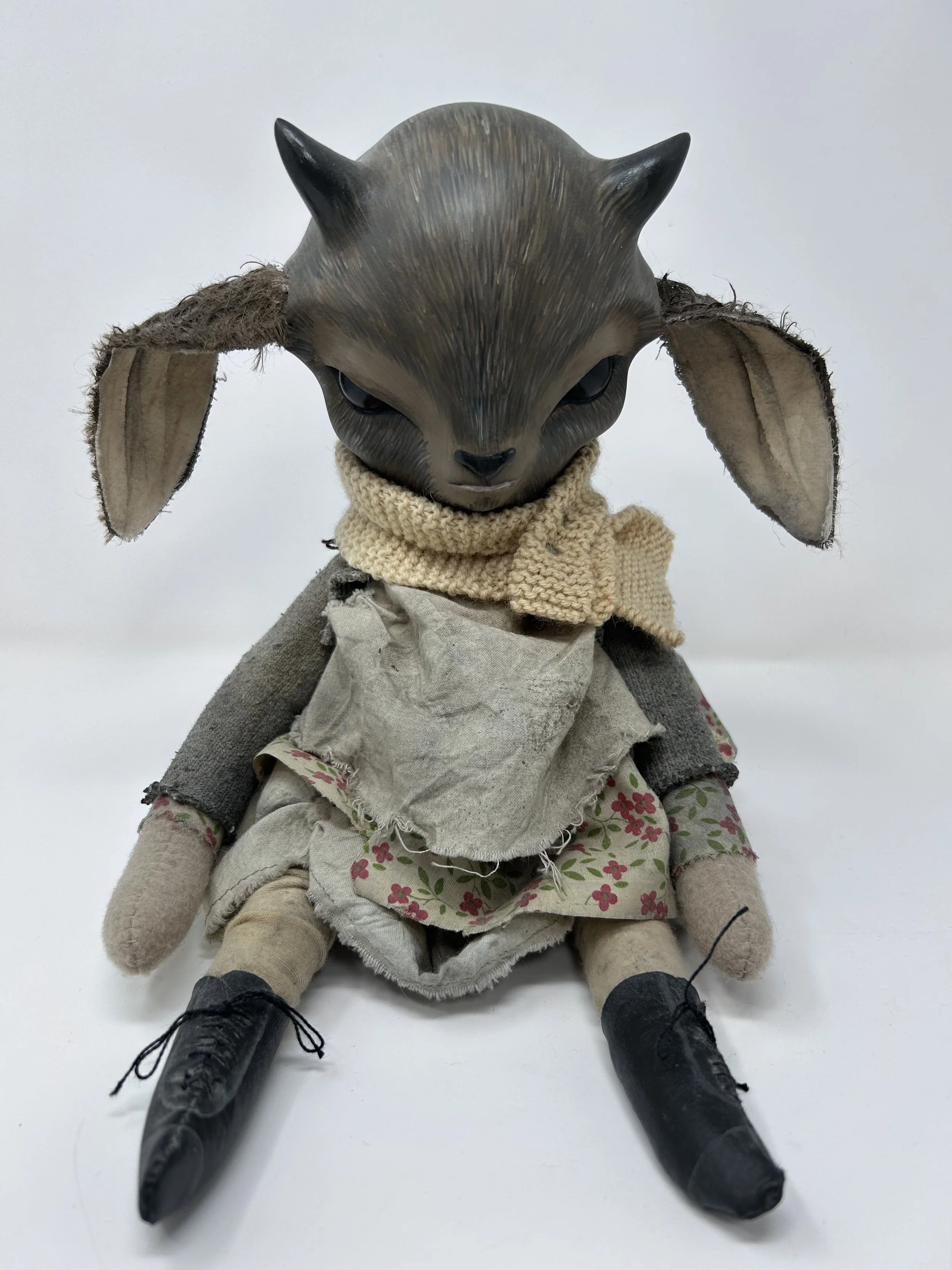 Goat doll
Paperclay, fabric
2018