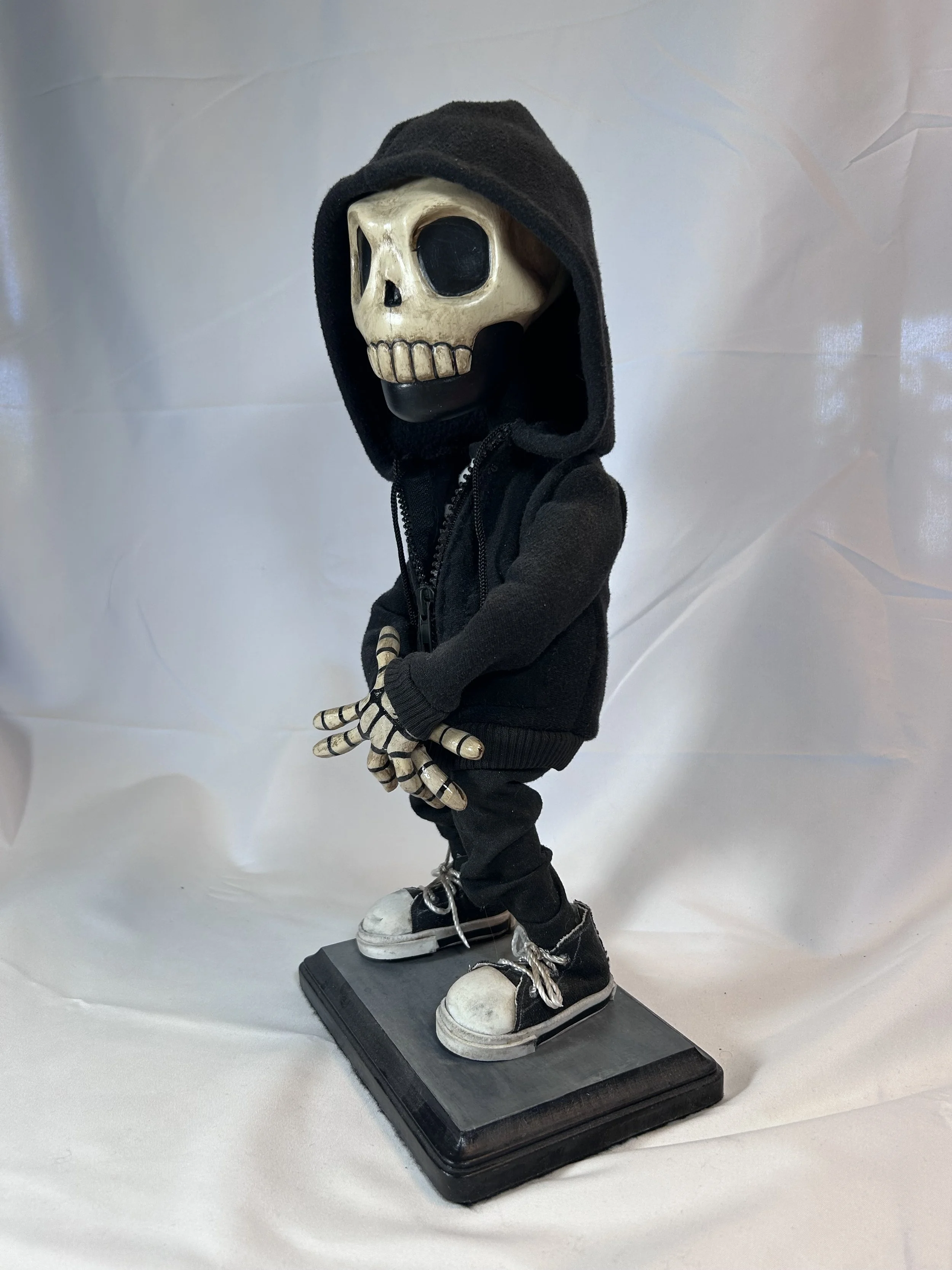 Skeleton in hoody 