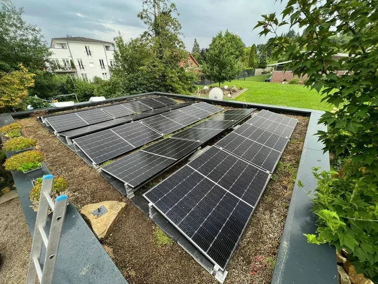 Photovoltaik Flachdach Schloß-Holte Stukenbrock homesun solar