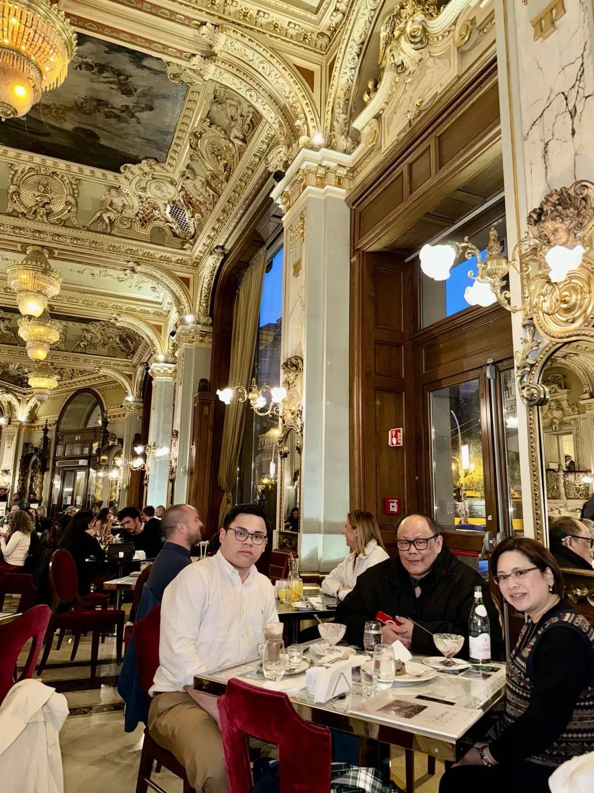 Zaldarriaga Family vacation in Central Europe - Cafe Central - New York Cafe Budapest - Cafe Sacher - Demel