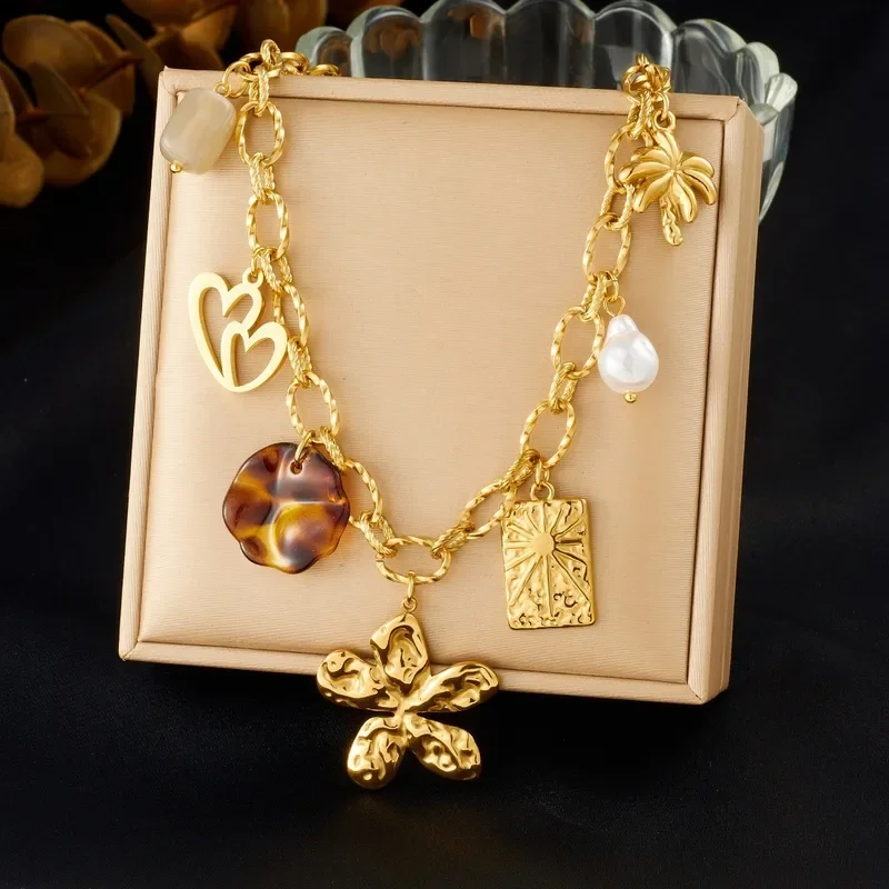 Colliers style vintage - avec charms